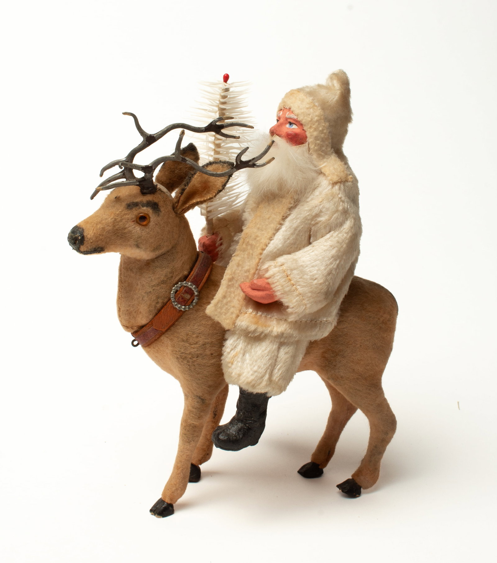 SANTA ON REINDEER CANDY CONTAINER. (1 of 3)
