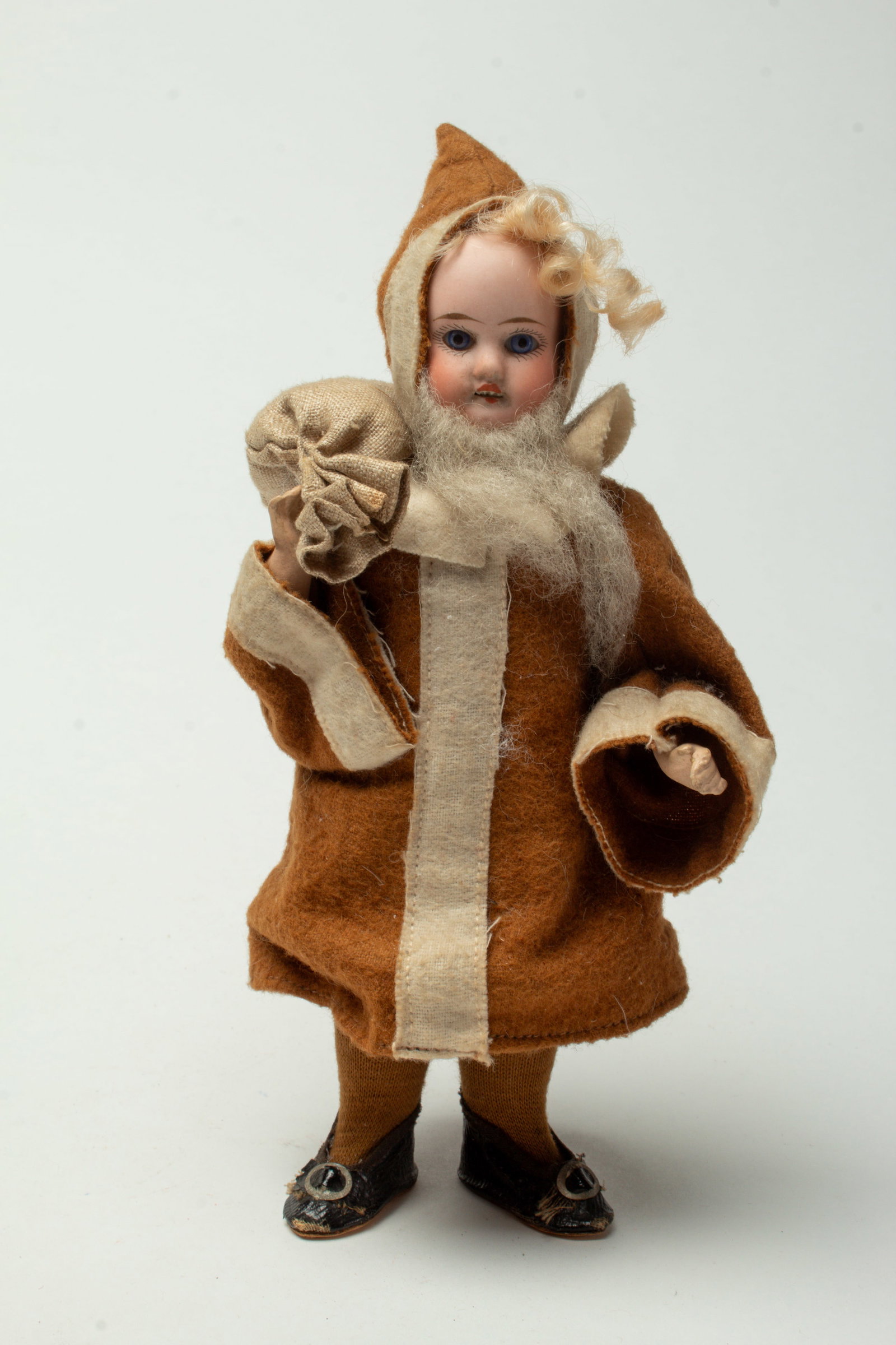 BISQUE HEAD SANTA GIRL CANDY CONTAINER. (1 of 4)