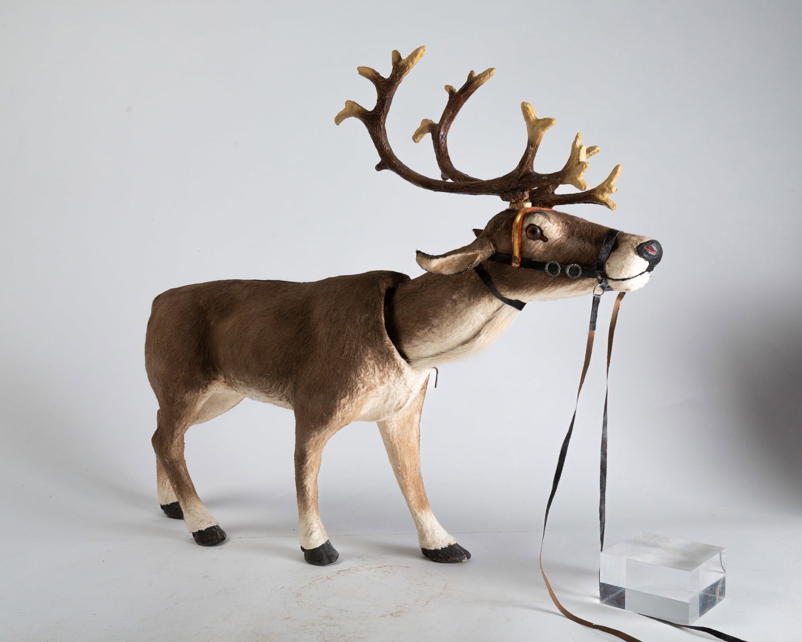 CLOCKWORK REINDEER FIGURE. - 4