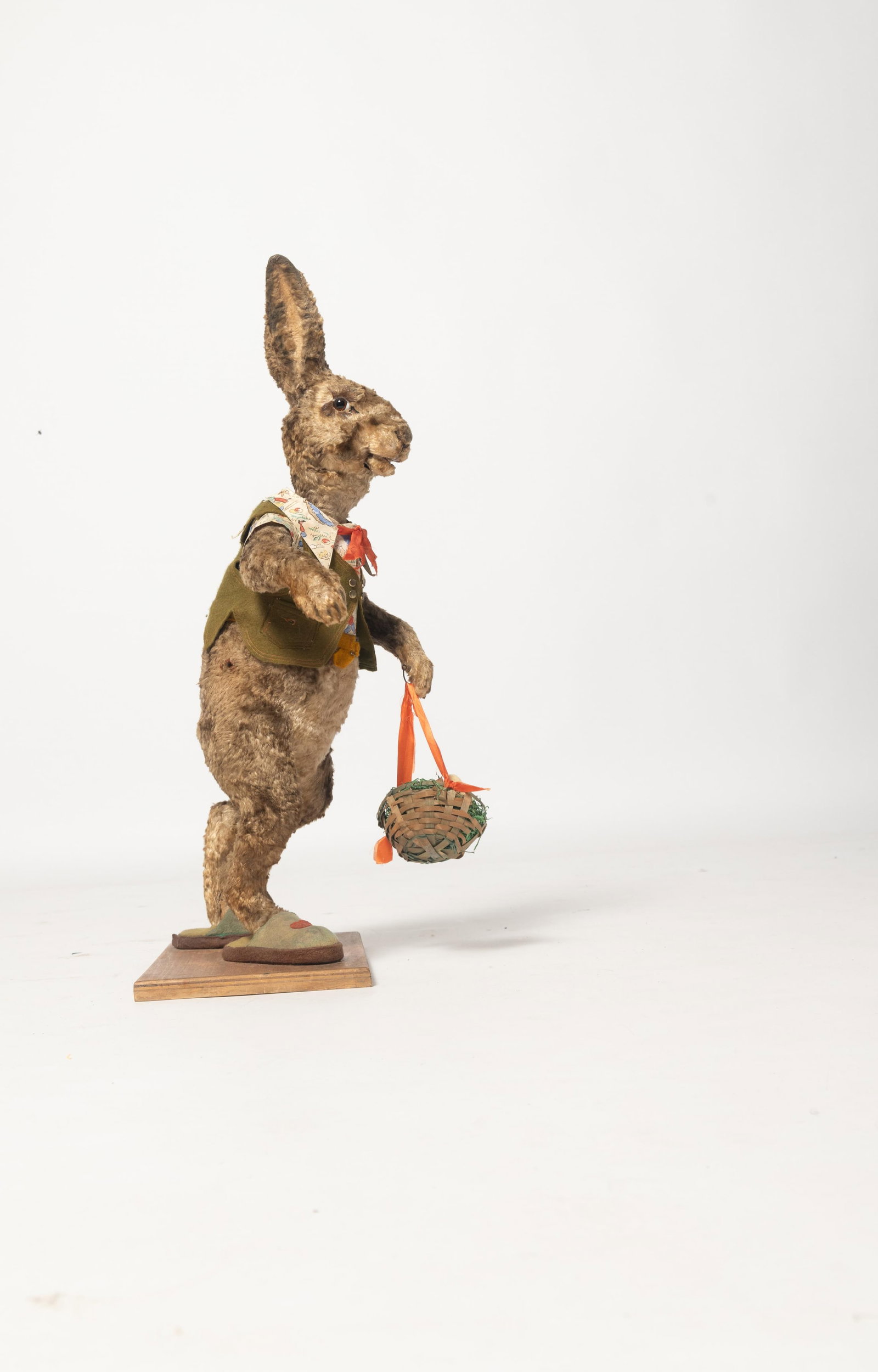 LARGE CLOCKWORK RABBIT MAN ON BASE. - 5