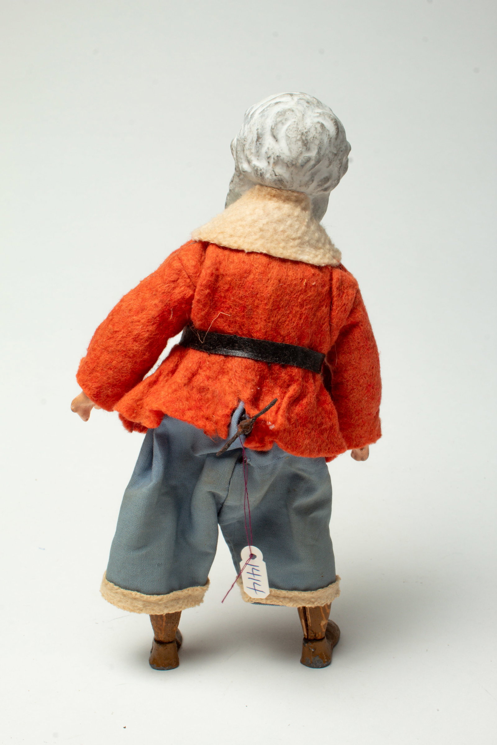 MECHANICAL WINDUP WALKING SANTA. - 2