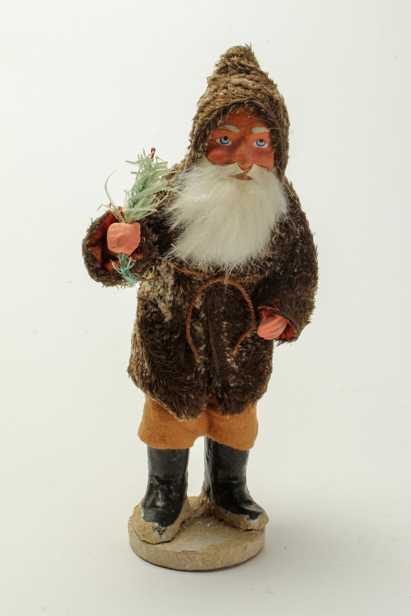 STANDING SANTA FIGURE WITH A BROWN COAT. (1 of 2)