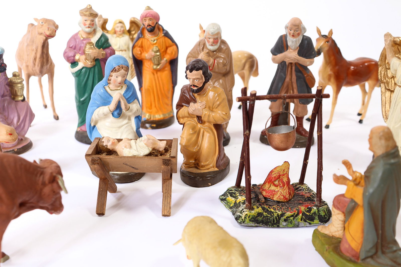 PAINTED COMPOSITION NATIVITY SCENE. - 3