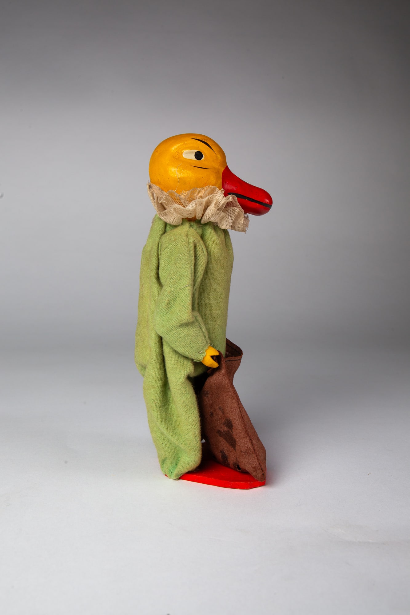 DUCK WITH SACK CANDY CONTAINER WITH SQUEEKER. - 4
