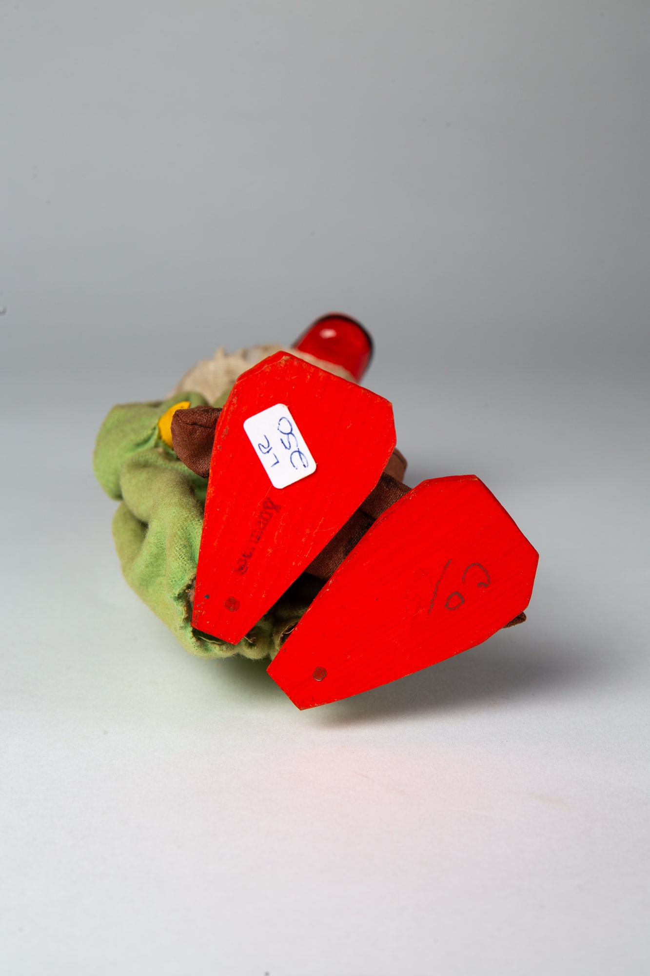 DUCK WITH SACK CANDY CONTAINER WITH SQUEEKER. - 7