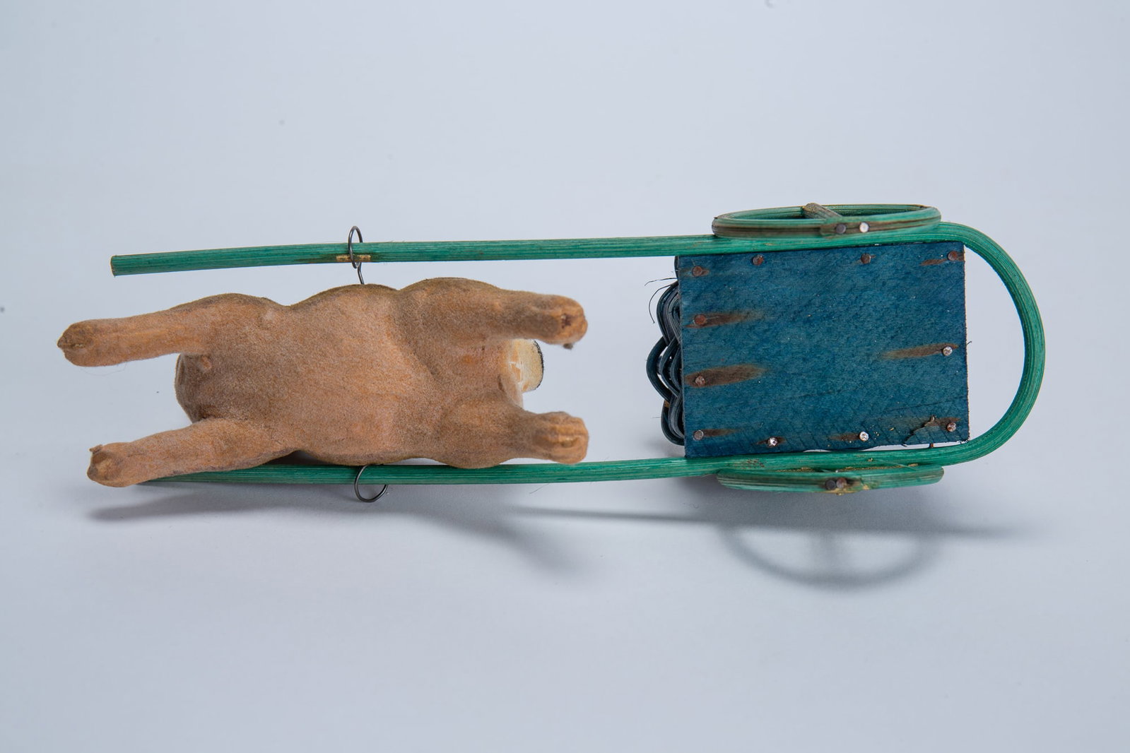 RABBIT PULLING CART CANDY CONTAINER. - 8
