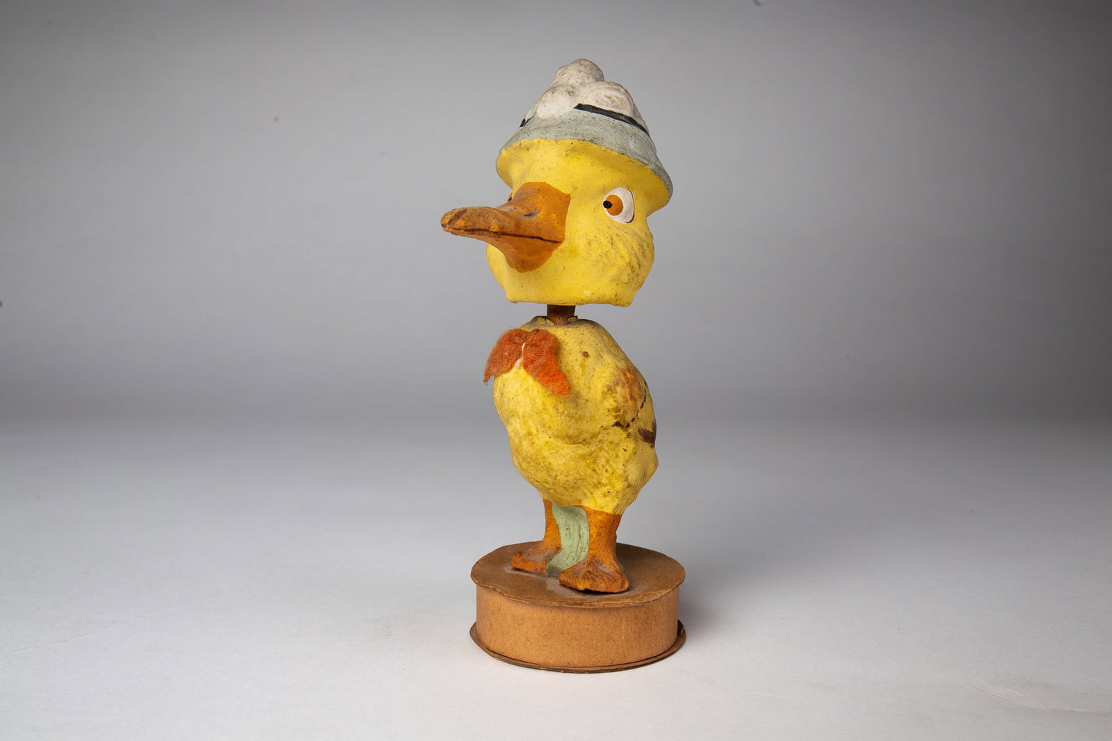 DUCK NODDER CANDY CONTAINER. (1 of 7)