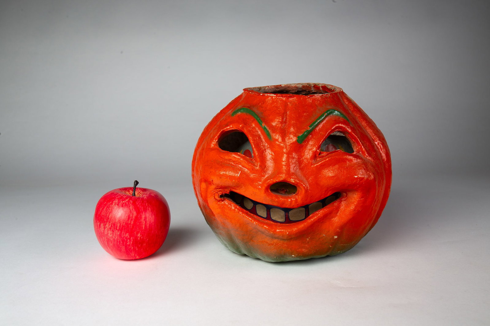 HALLOWEEN JACK-O-LANTERN. - 2