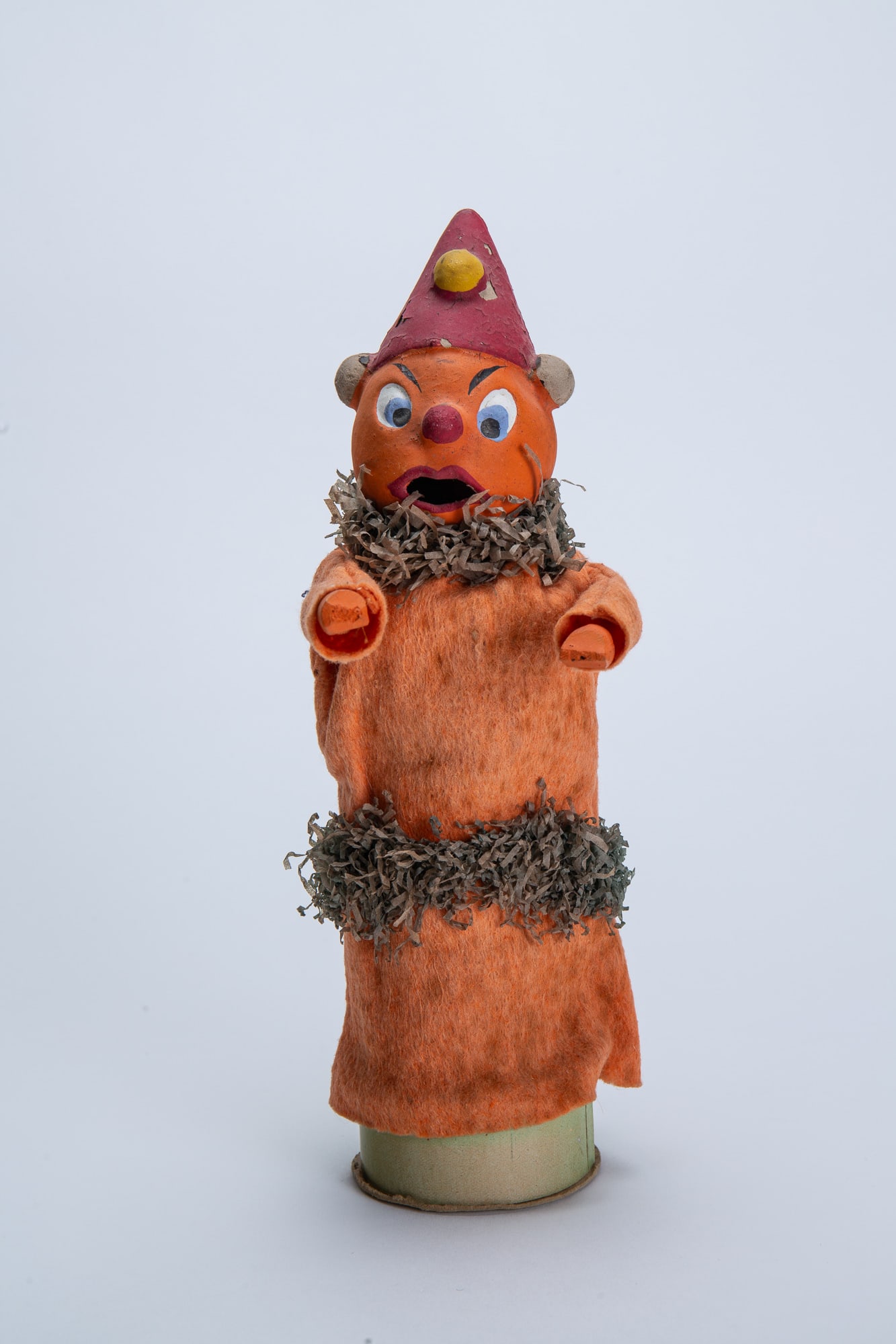 PUMPKIN HEAD HALLOWEEN SQUEEKER CANDY CONTAINER WITH MOVEABLE TONGUE. (1 of 7)