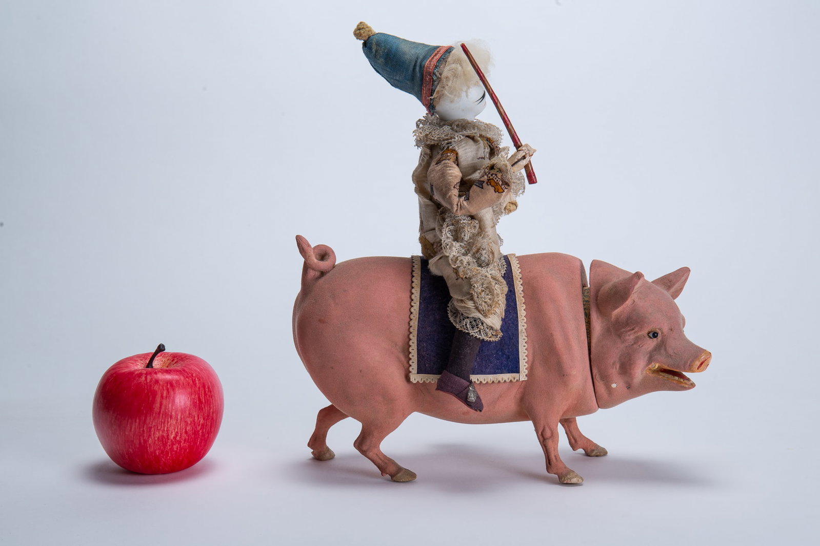 CLOWN ON PIG CANDY CONTAINER. - 2