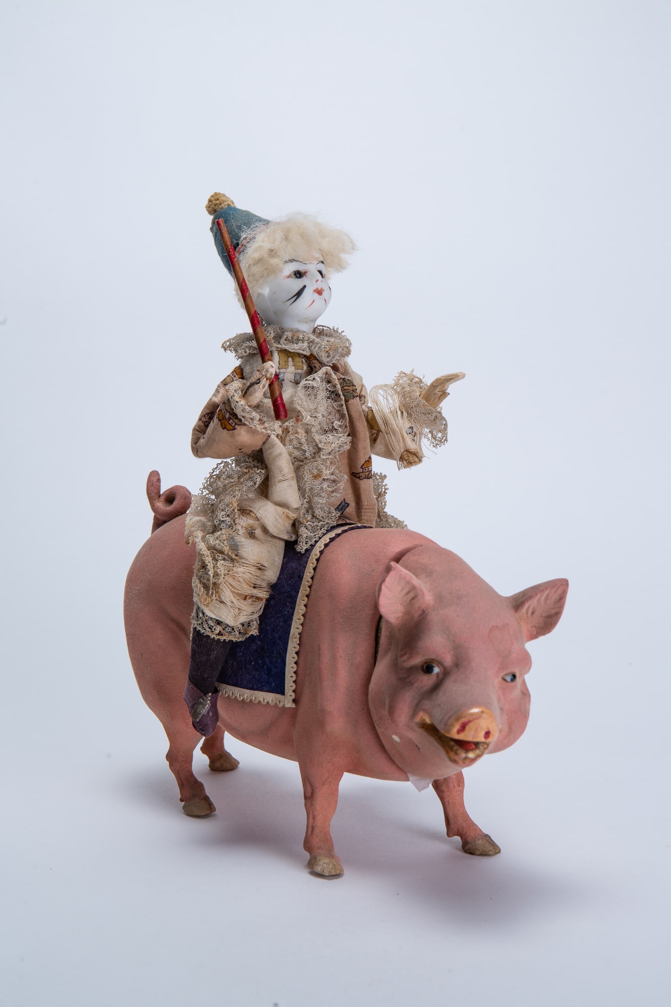 CLOWN ON PIG CANDY CONTAINER. - 3
