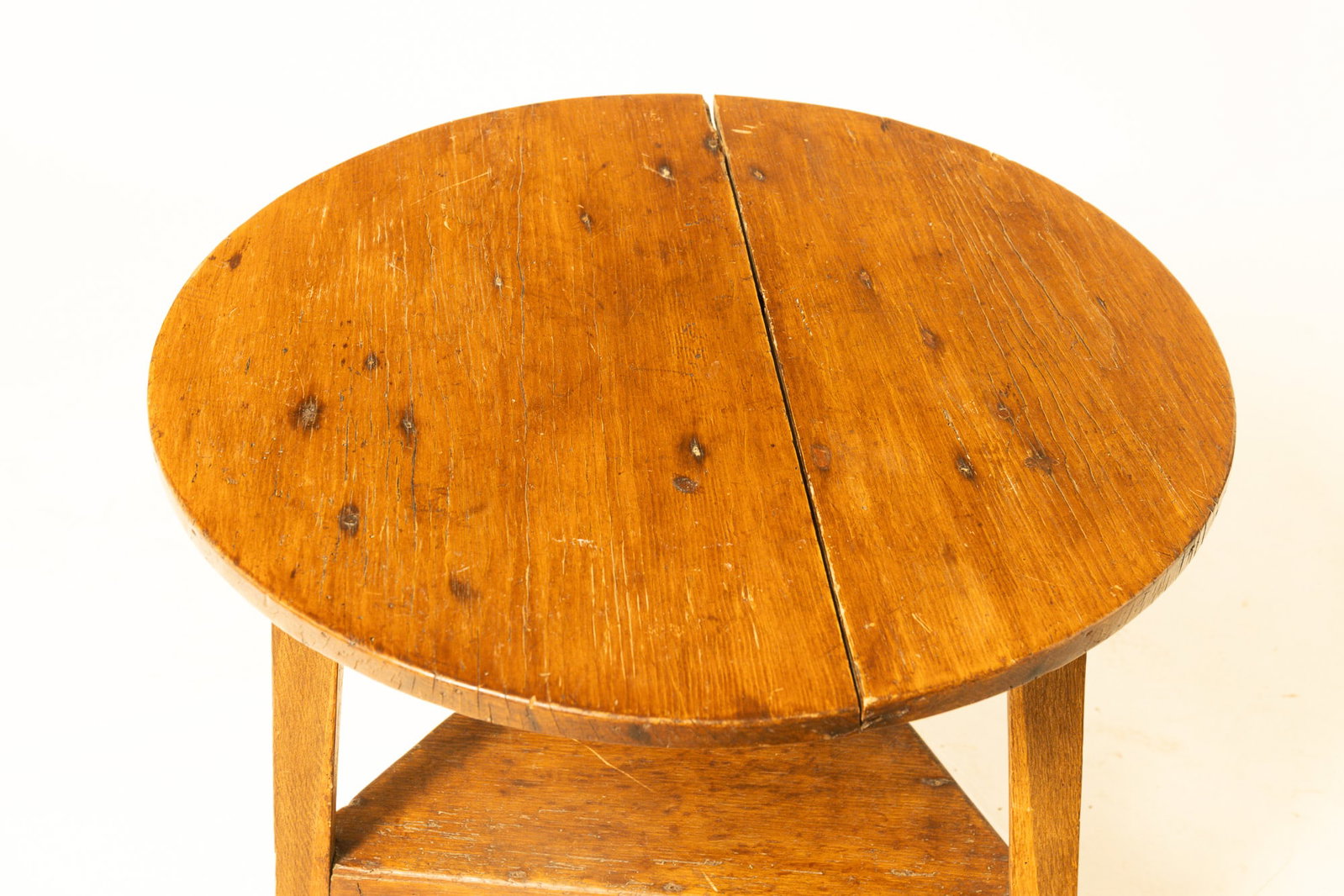CRICKET TABLE IN PINE AND OAK. - 4