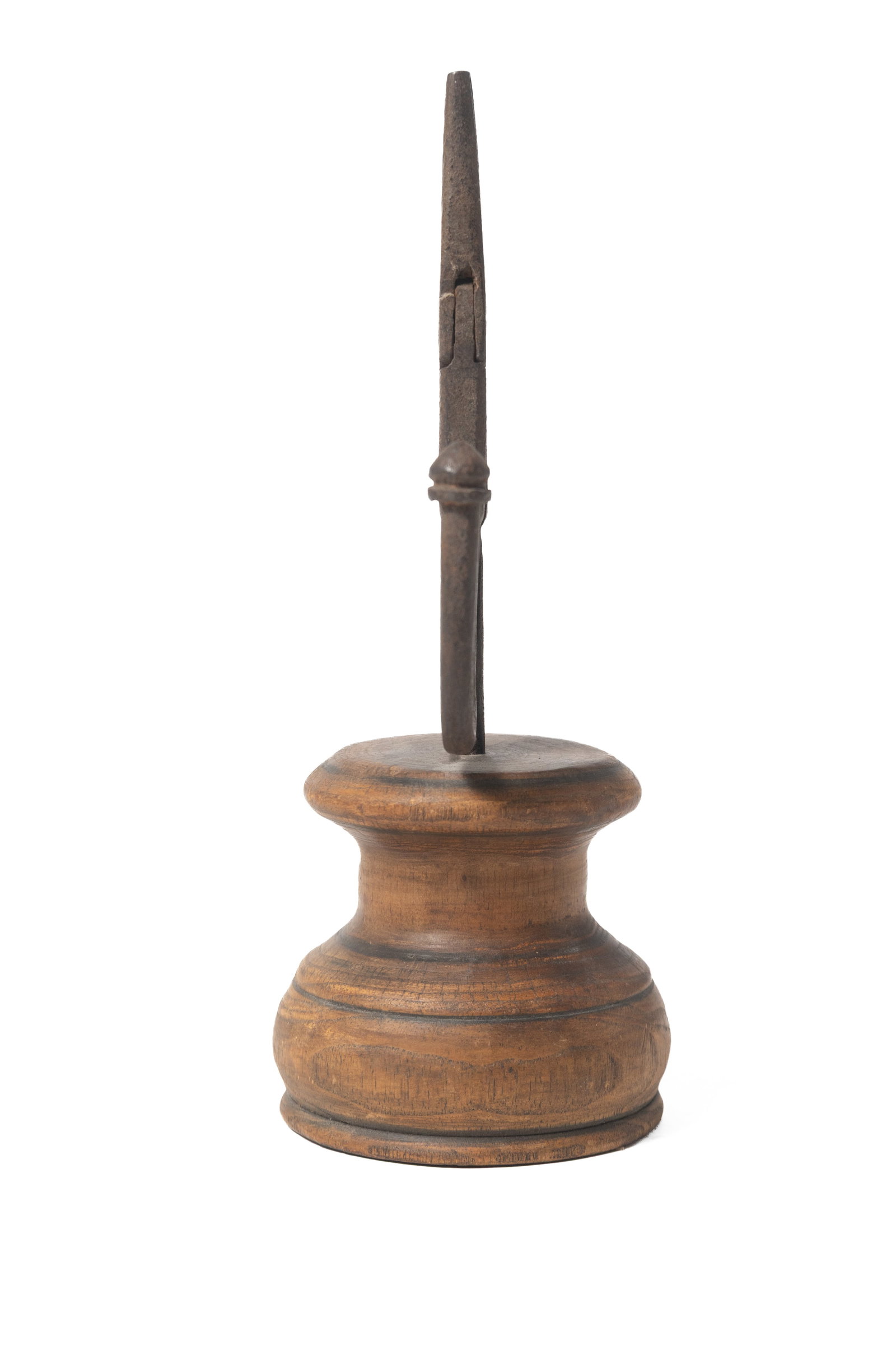 THREE EARLY LIGHTING ITEMS. - 11