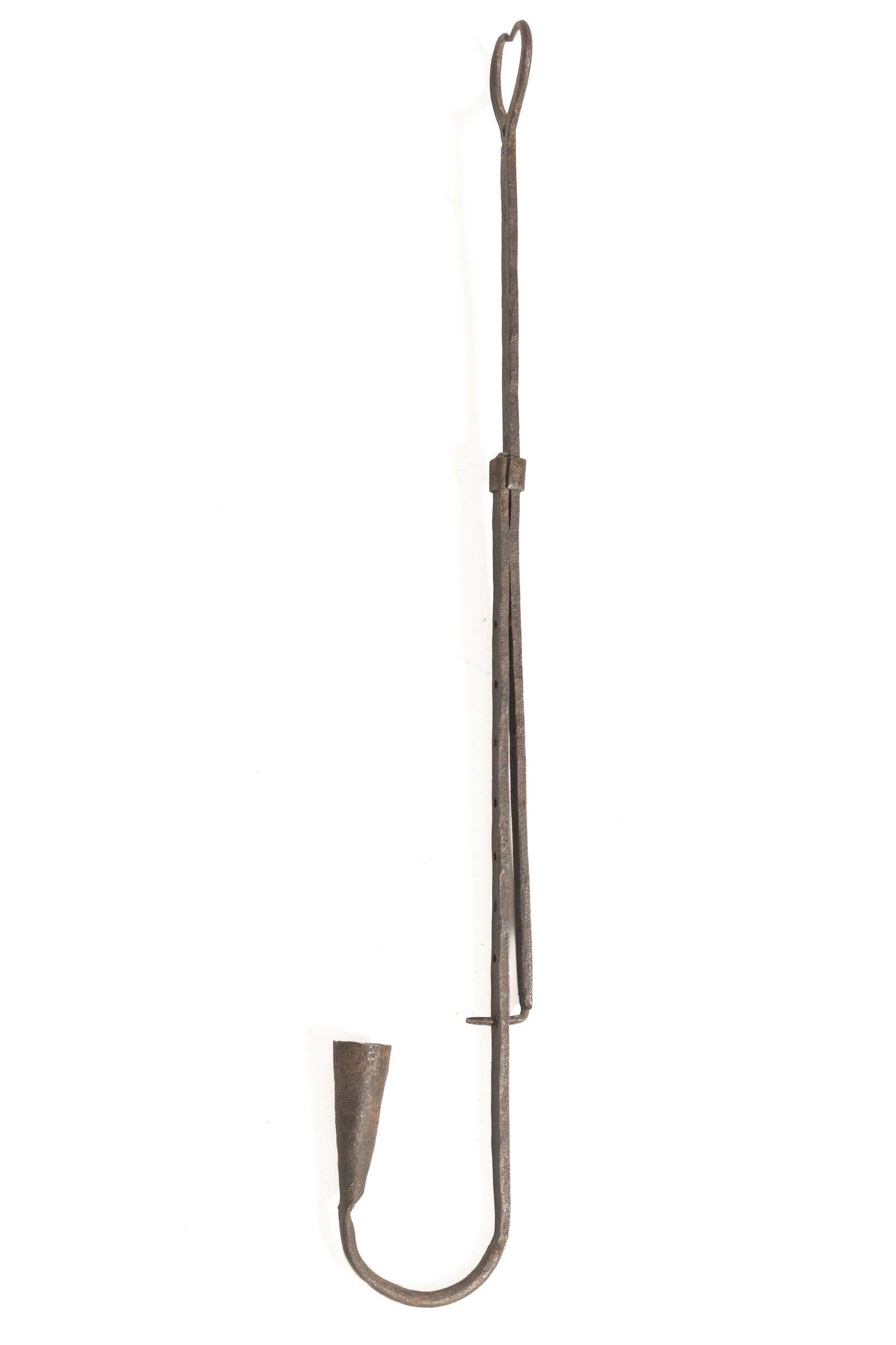 FIVE HANGING LIGHTING DEVICES. - 18