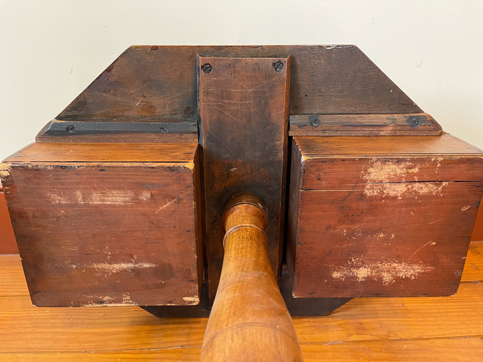 TWO STANDS WITH DRAWERS. - 6