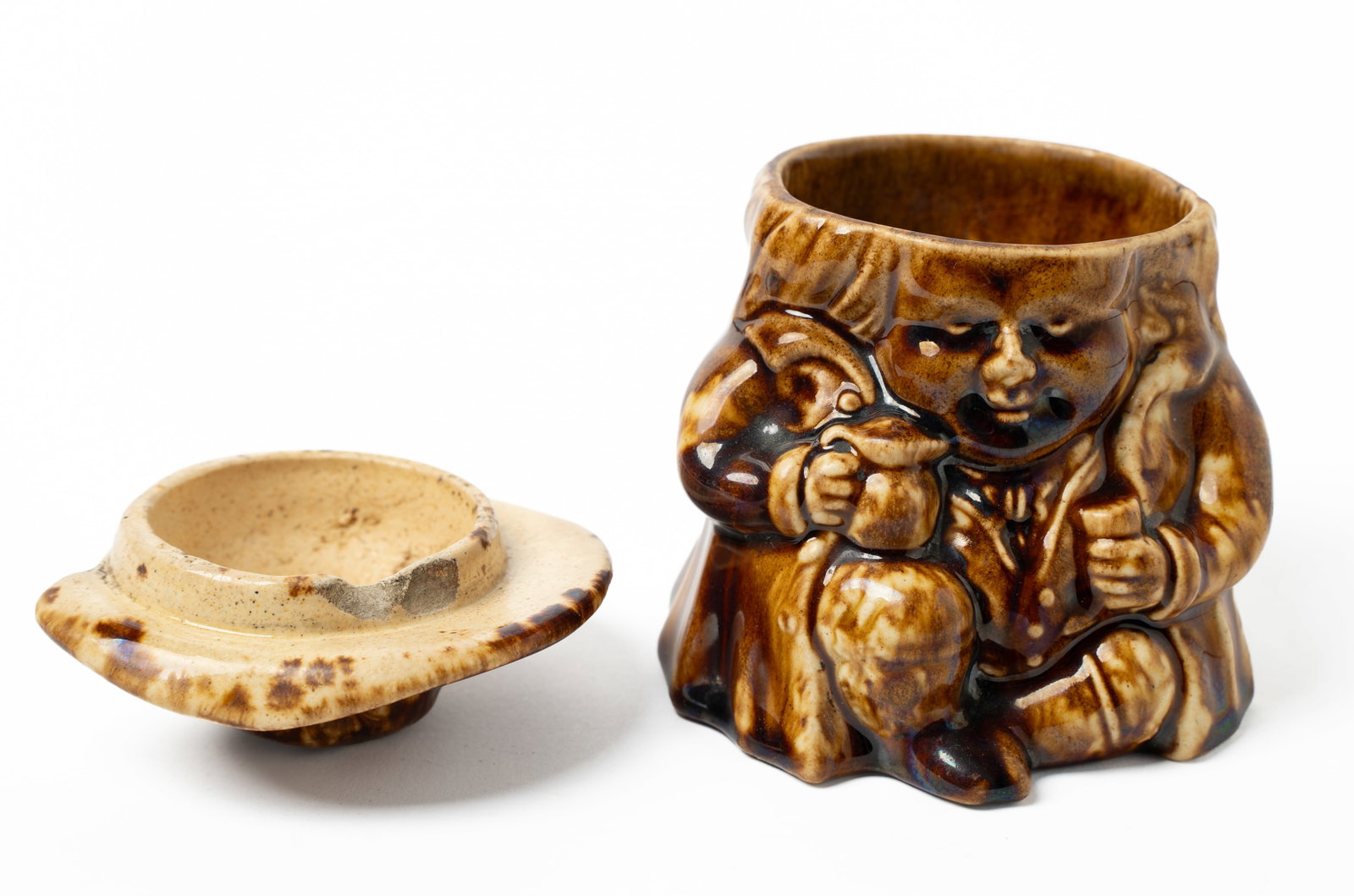 FIVE BENNINGTON YELLOWWARE ITEMS. - 6