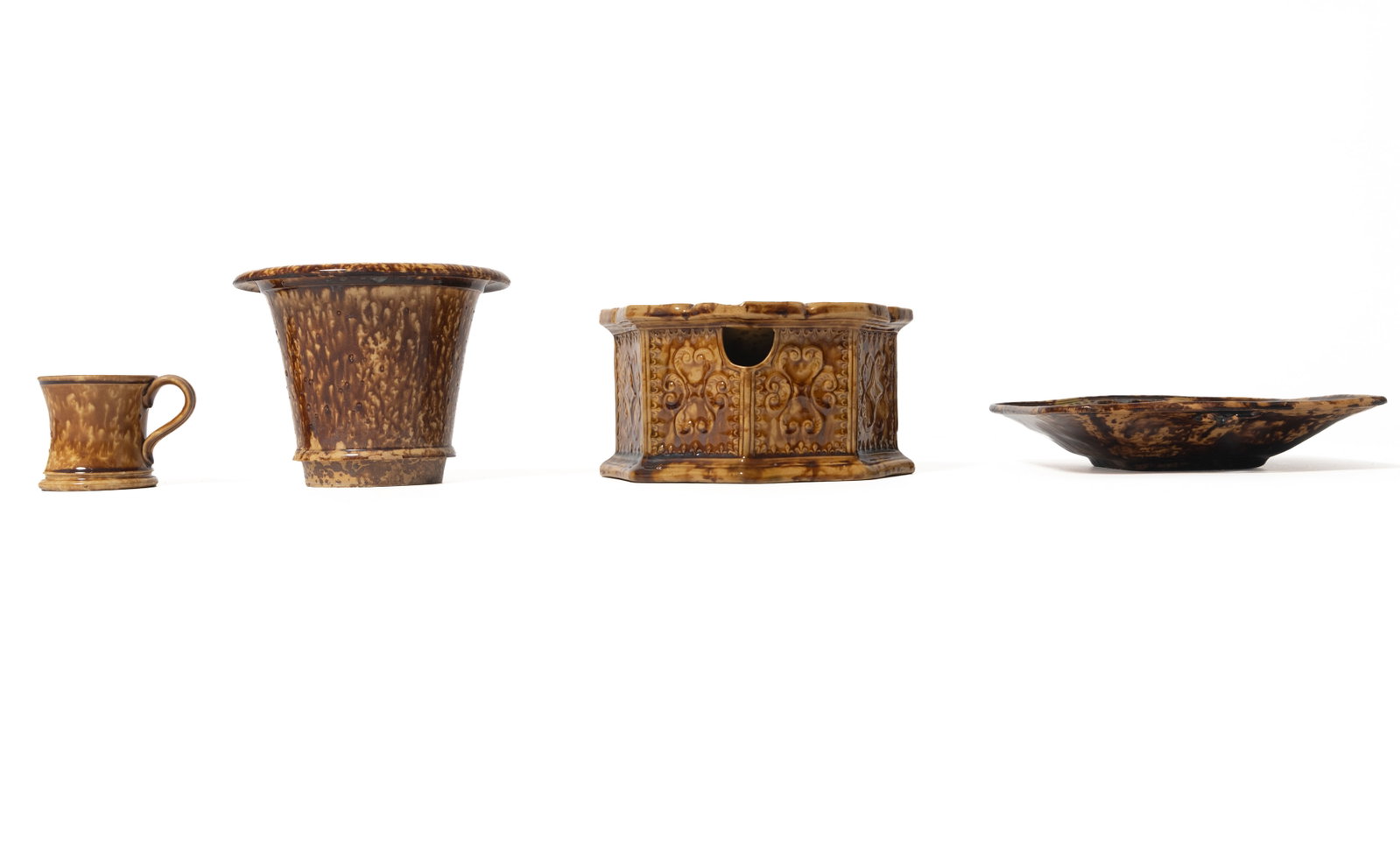 EIGHT ROCKINGHAM YELLOWWARE ITEMS. - 14