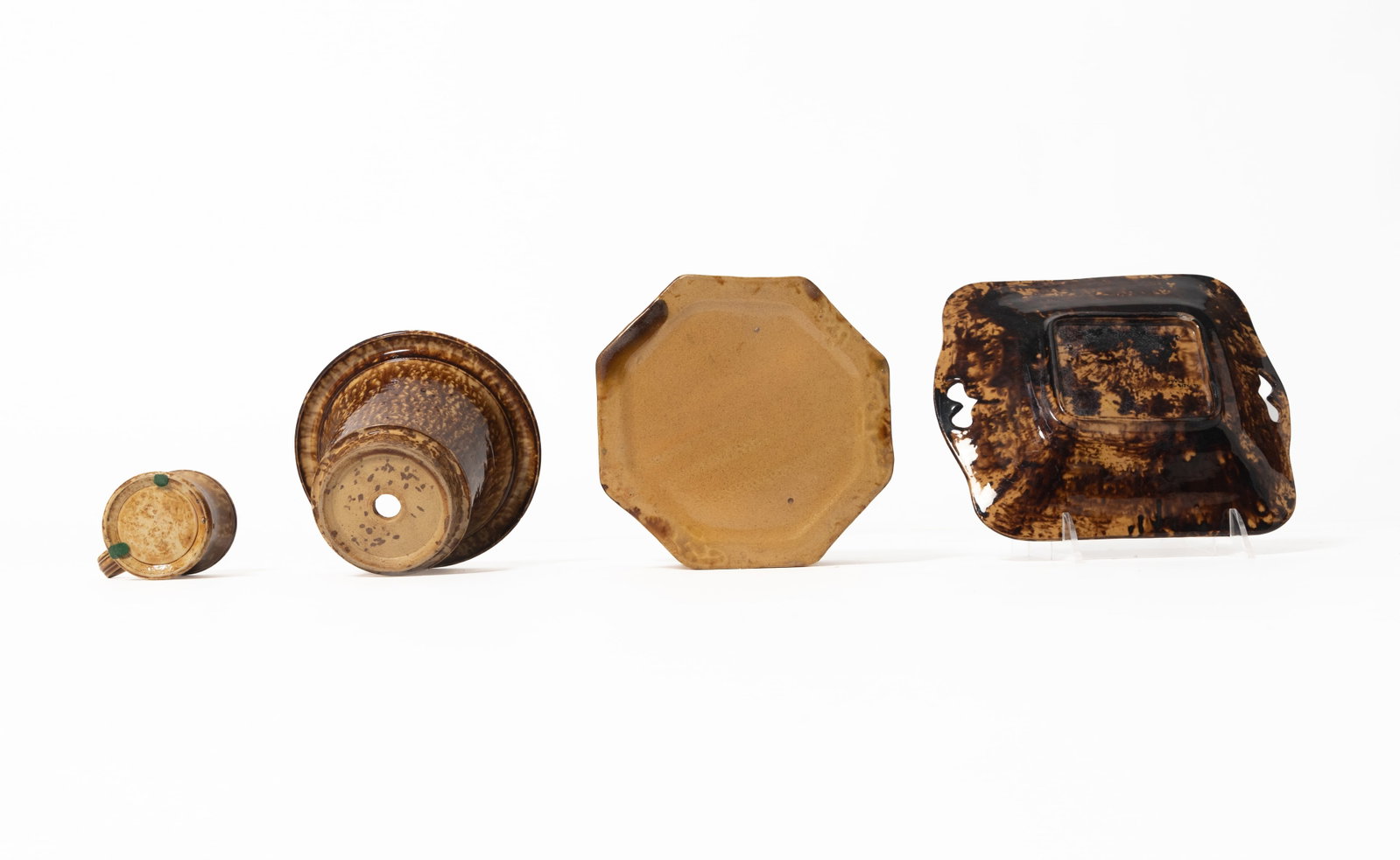 EIGHT ROCKINGHAM YELLOWWARE ITEMS. - 16