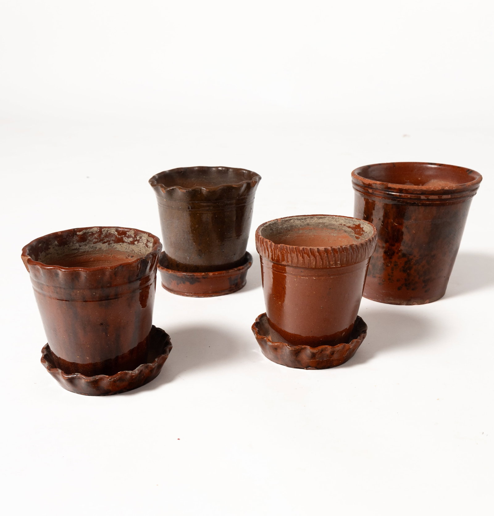 TWELVE REDWARE ITEMS. - 2