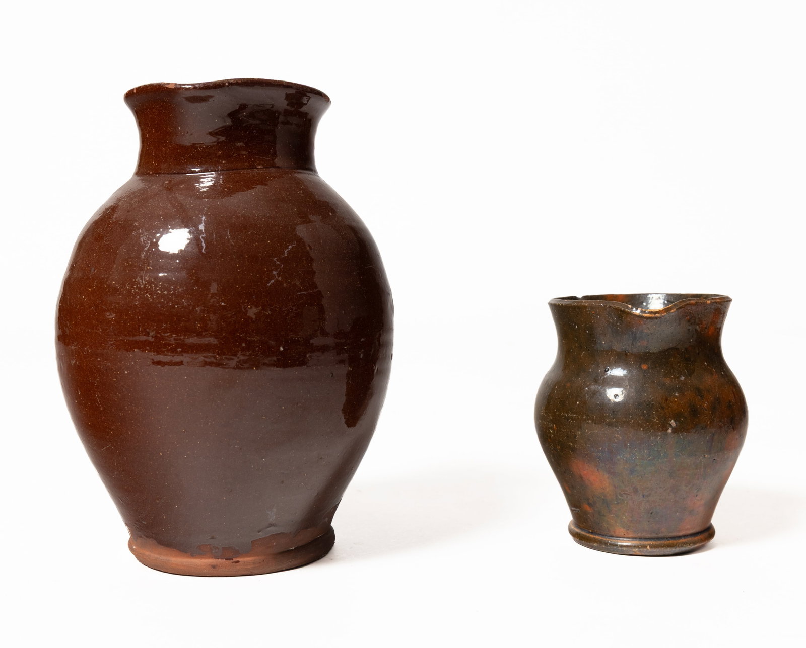 TWELVE REDWARE ITEMS. - 9