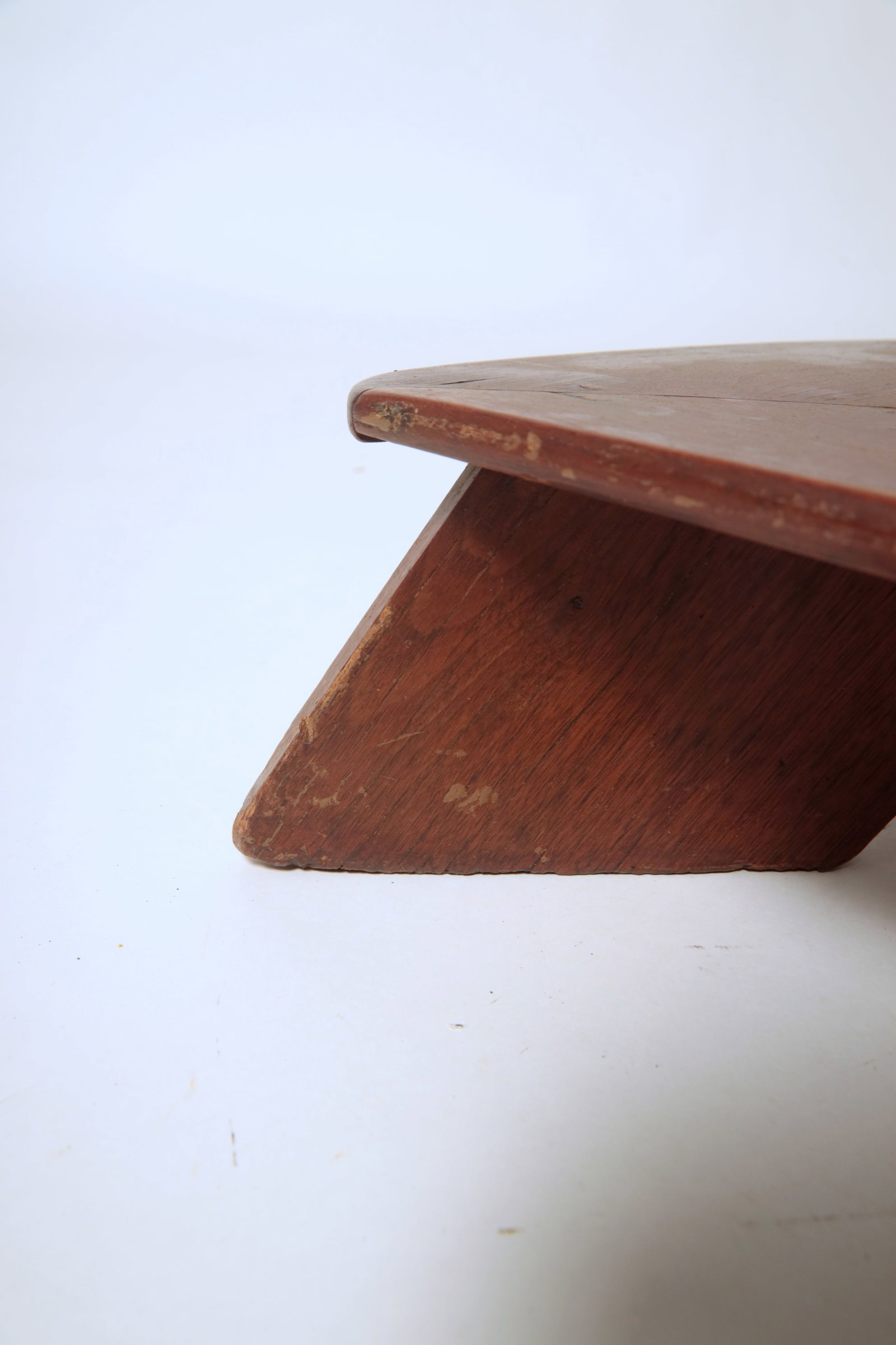 RECTANGULAR THREE-TIER PLANT STAND. - 9