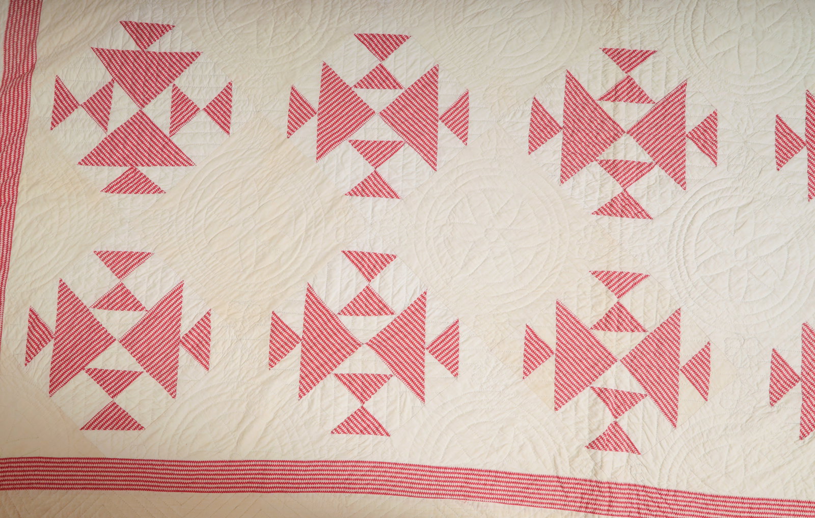 TWO PIECED COTTON QUILTS. - 8