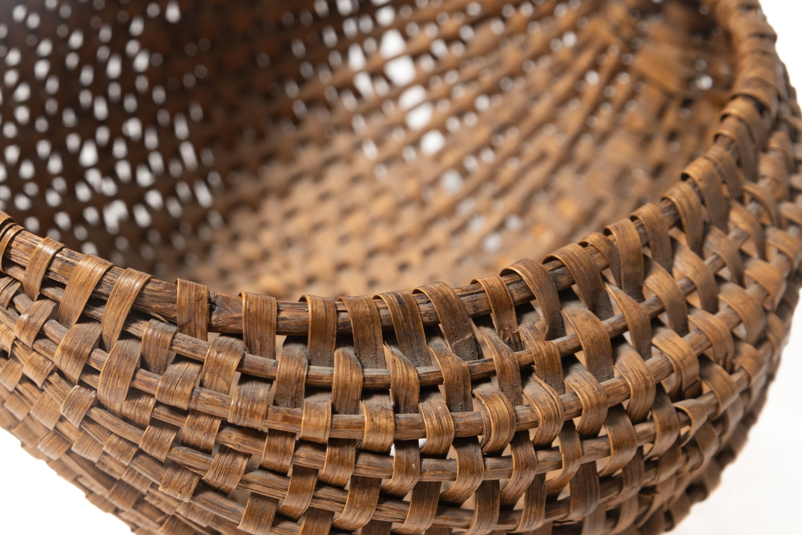 THREE SPLINT-WOVEN BUTTOCKS BASKETS. - 20