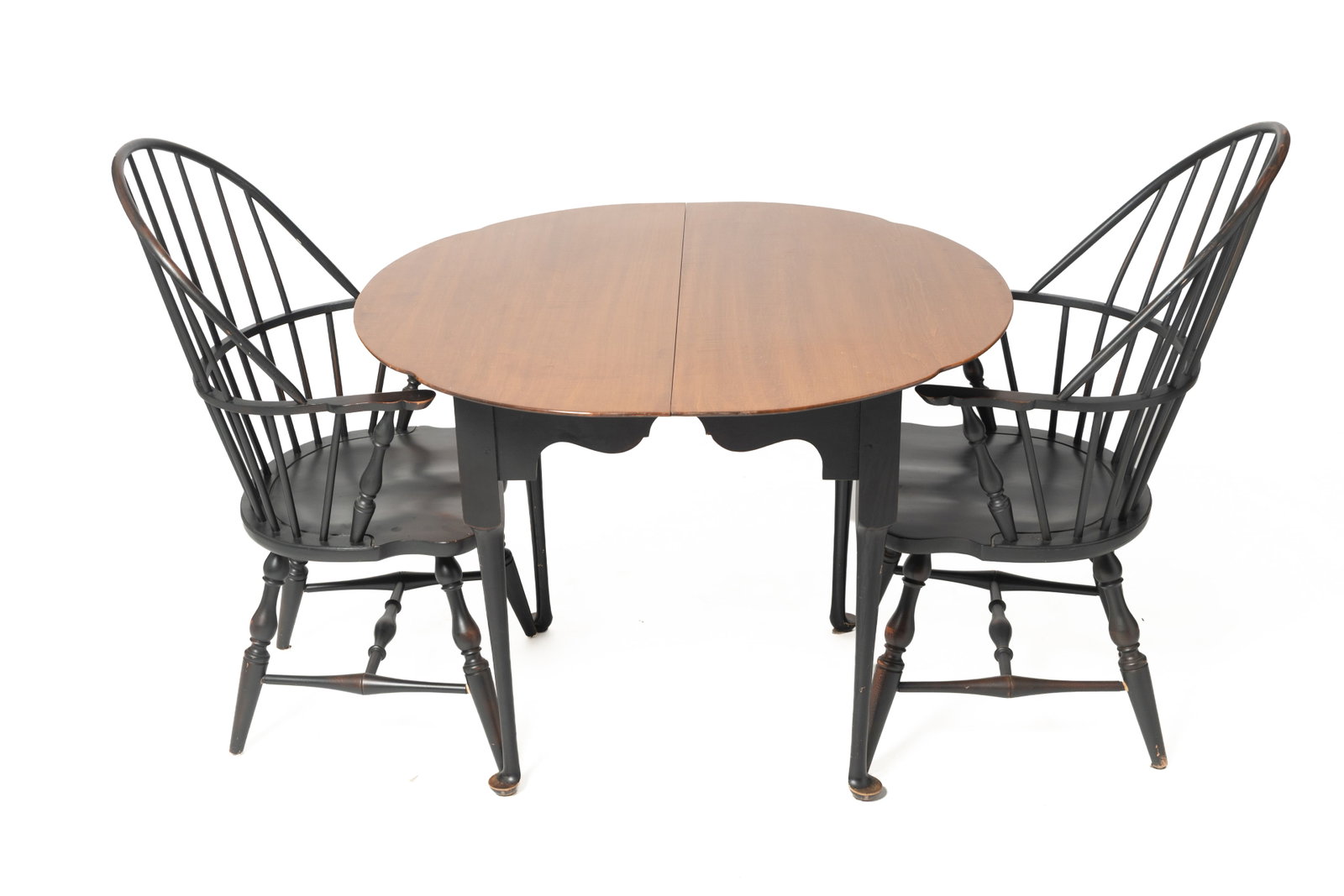 TWO PENNSYLVANIA HOUSE WINDSOR CHAIRS AND A QUEEN ANNE STYLE TABLE. (1 of 15)