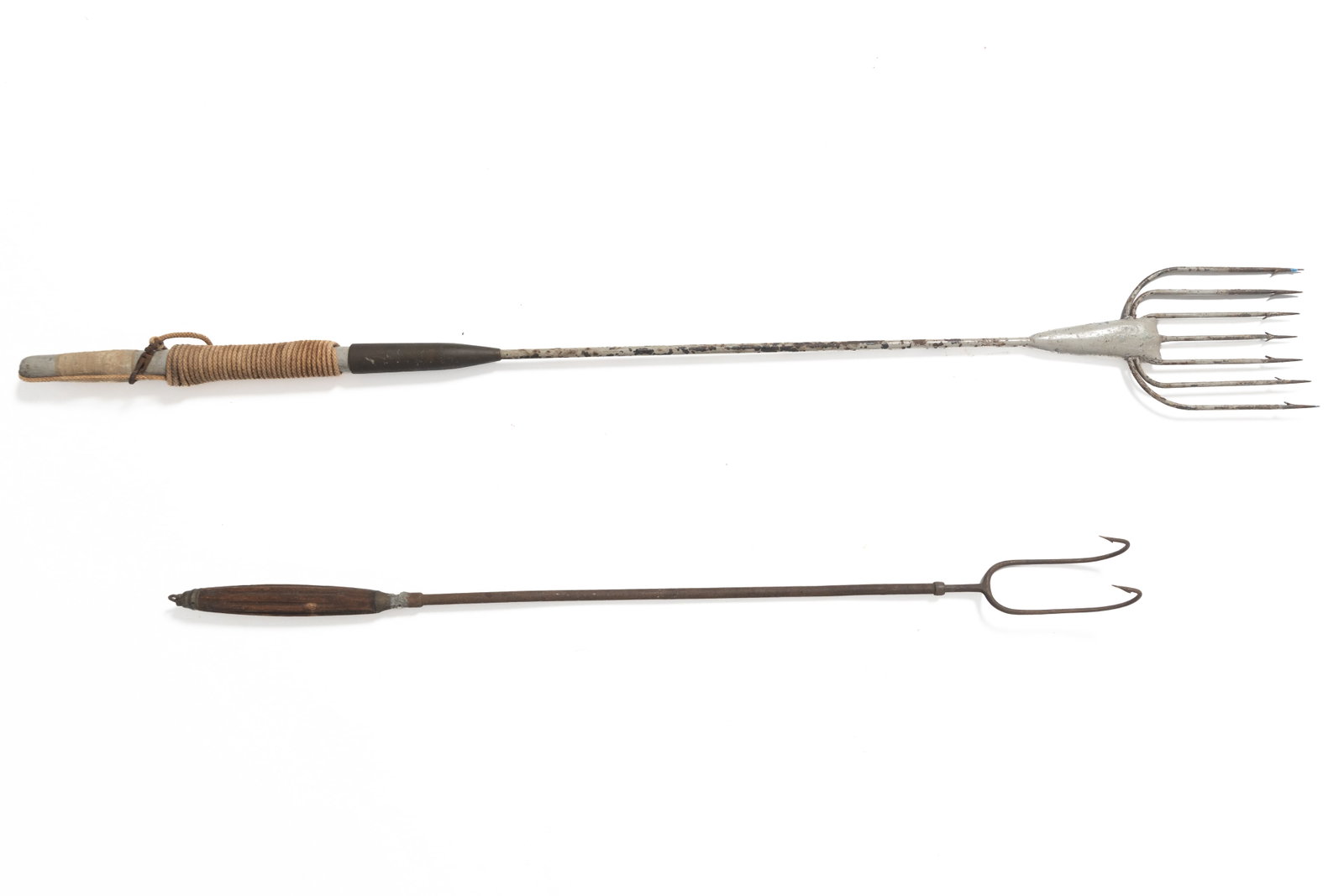 FORGED IRON ICE FISHING SPEAR AND GAFF. (1 of 11)