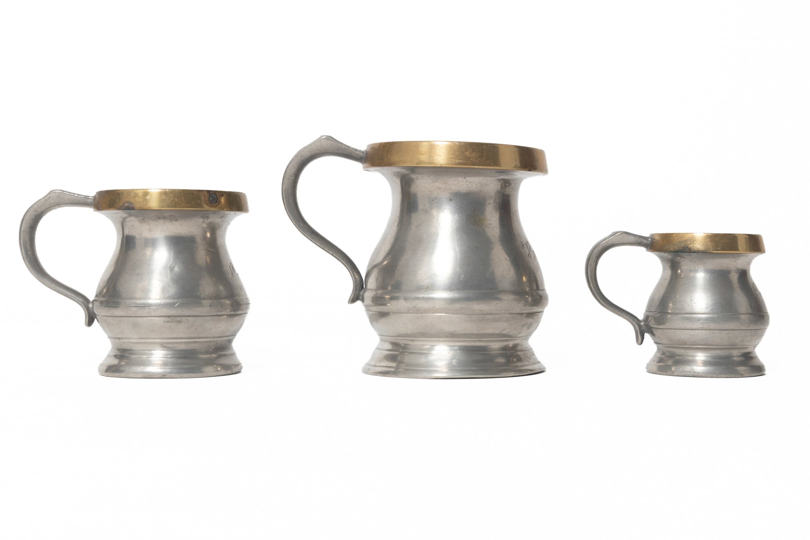 SIX PEWTER ITEMS. - 10