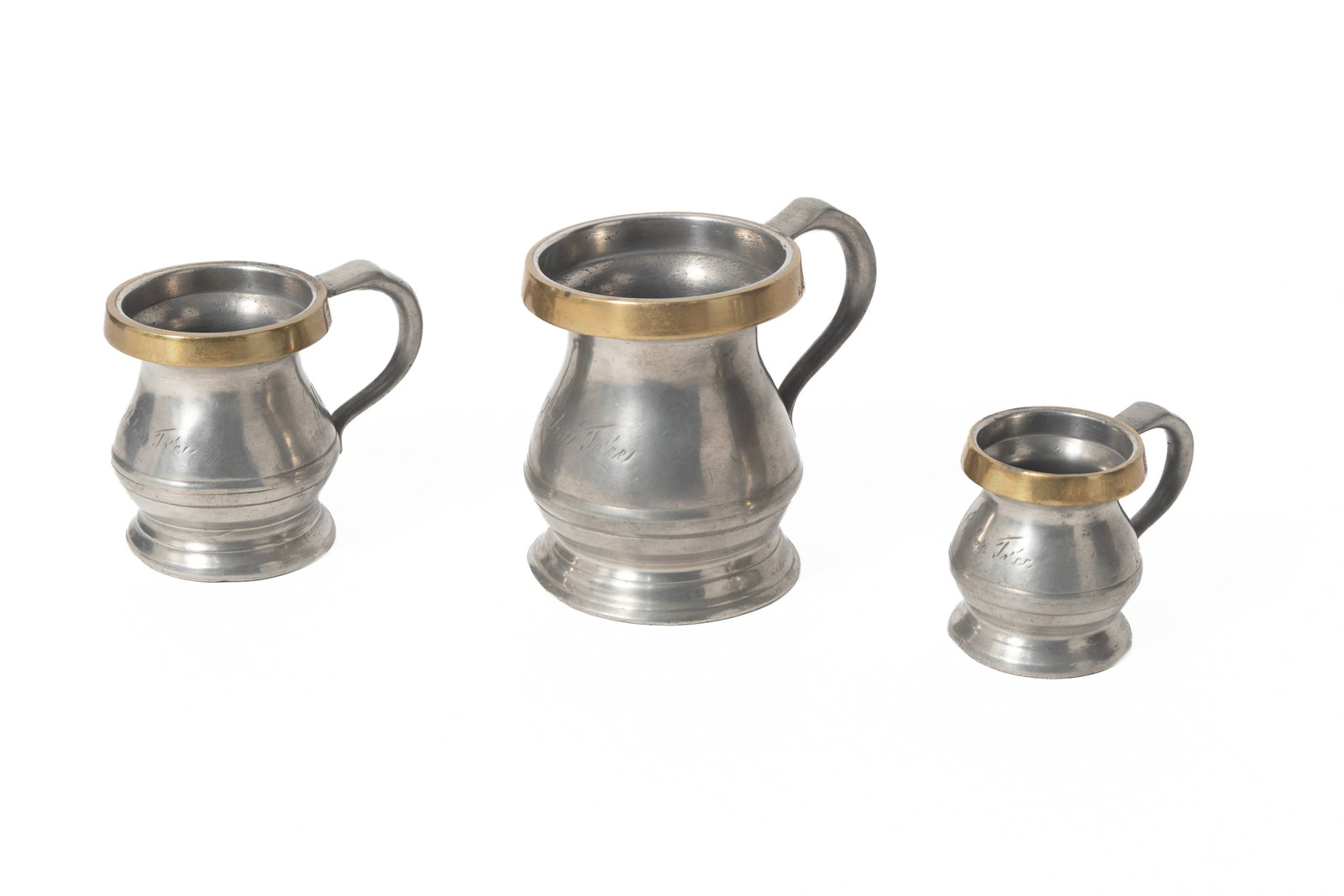 SIX PEWTER ITEMS. - 12