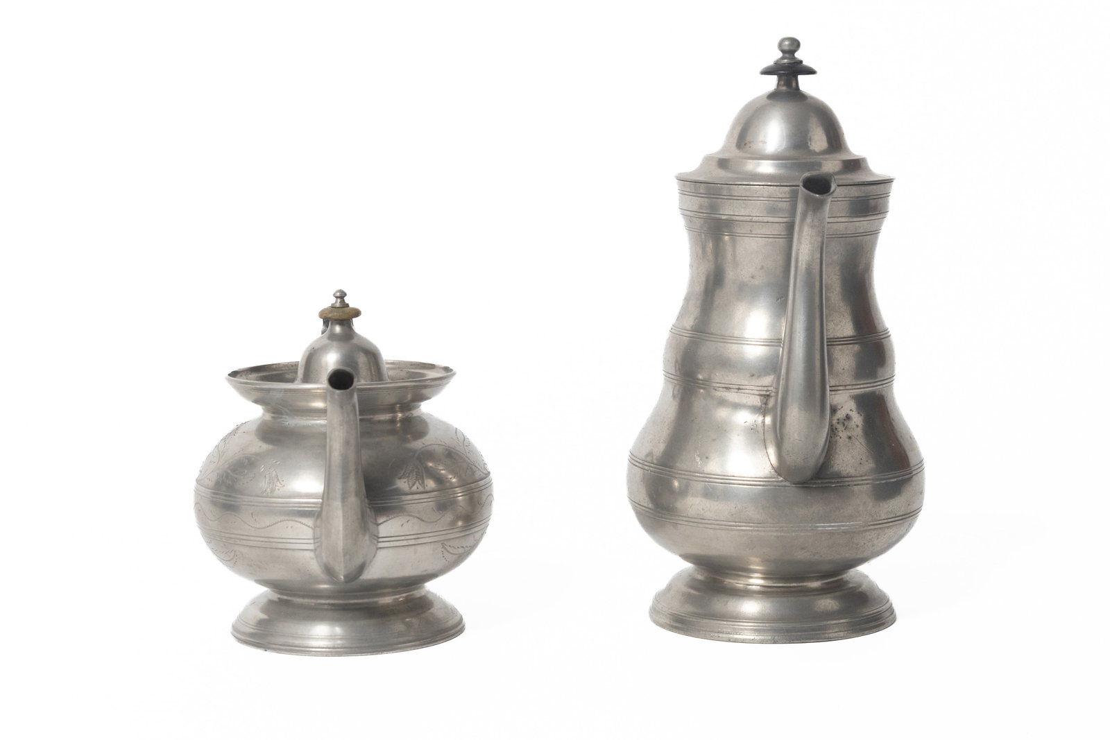 SIX PEWTER ITEMS. - 16