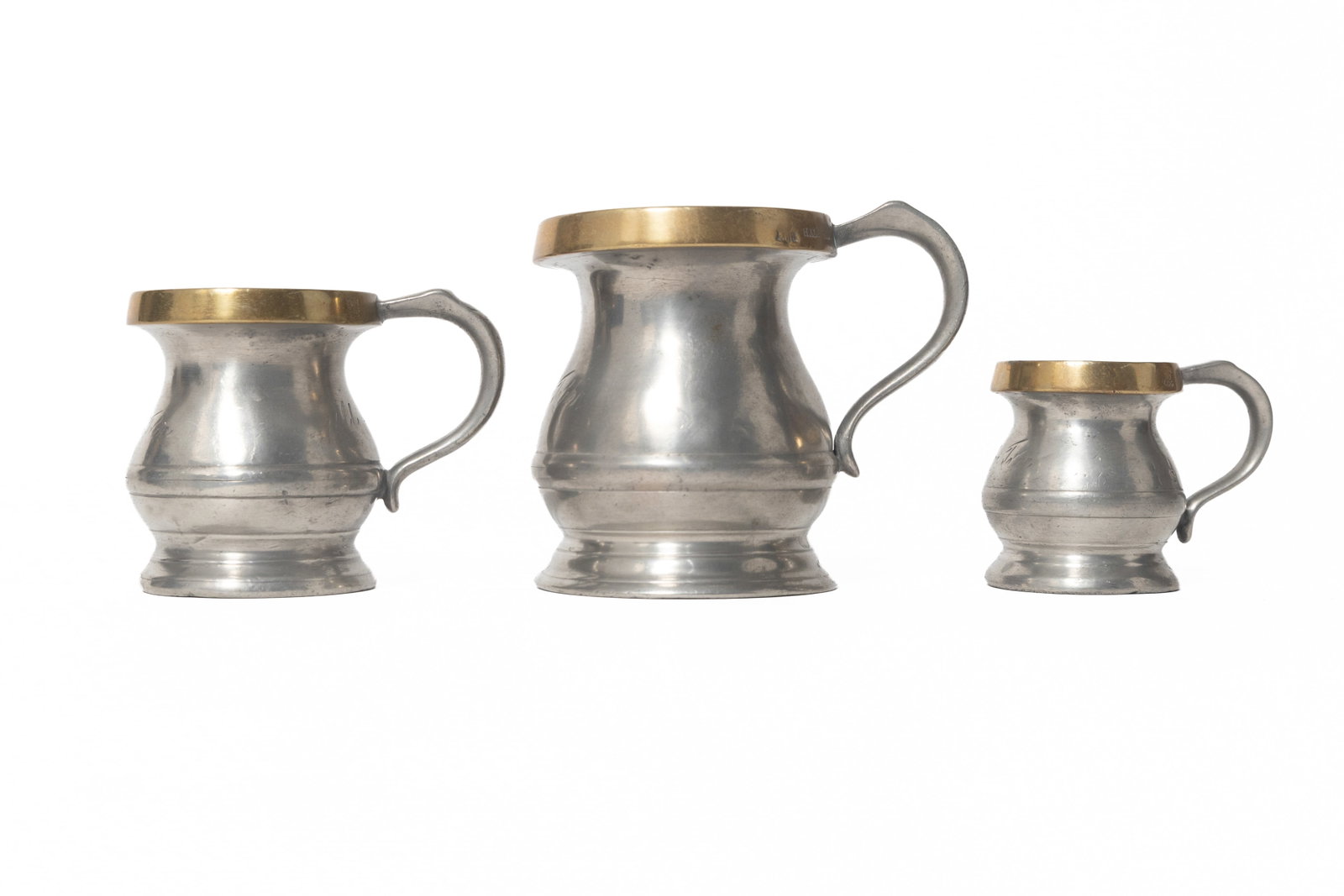 SIX PEWTER ITEMS. - 8