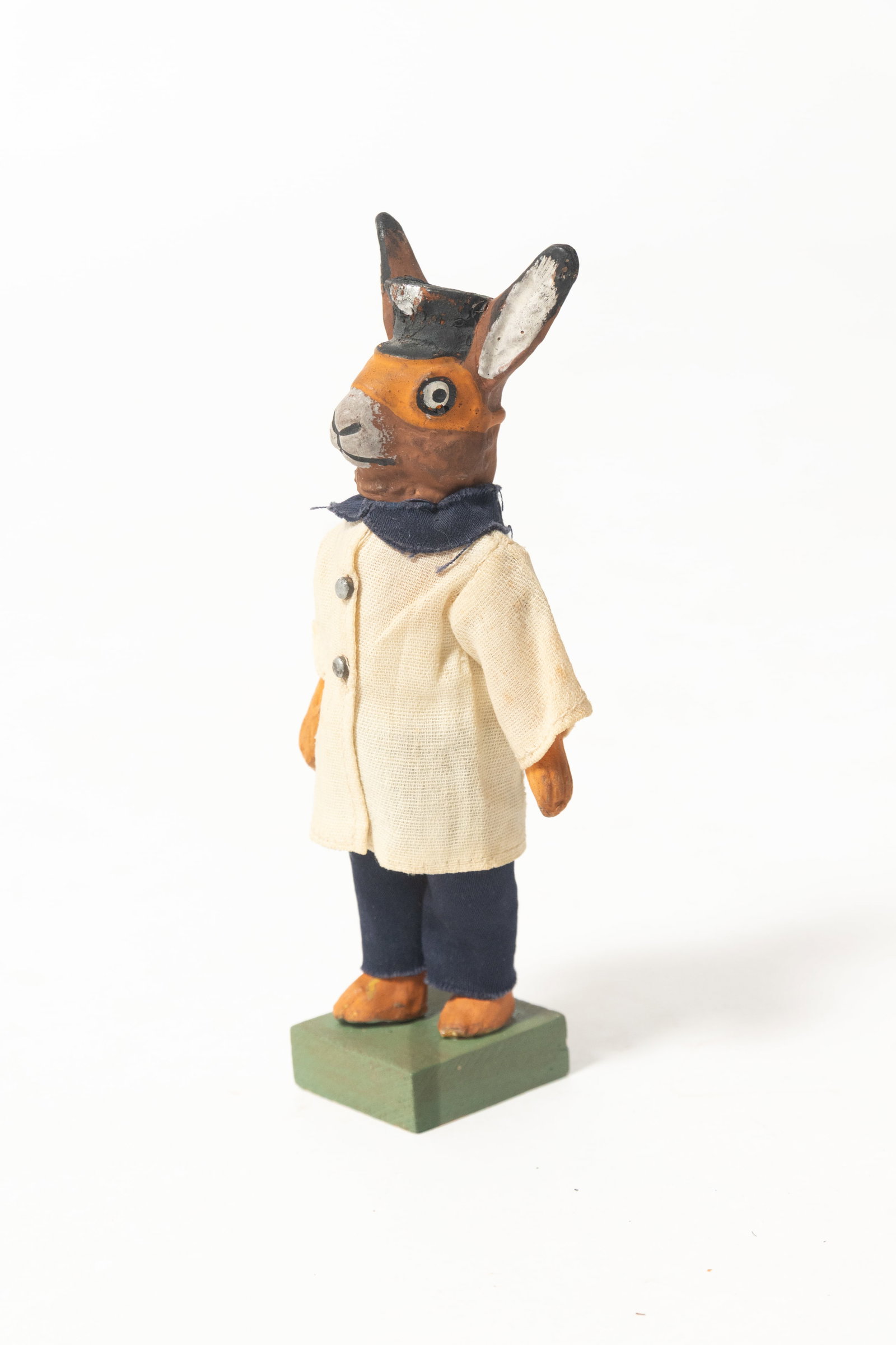 STANDING RABBIT CHAUFFER CANDY CONTAINER. - 6
