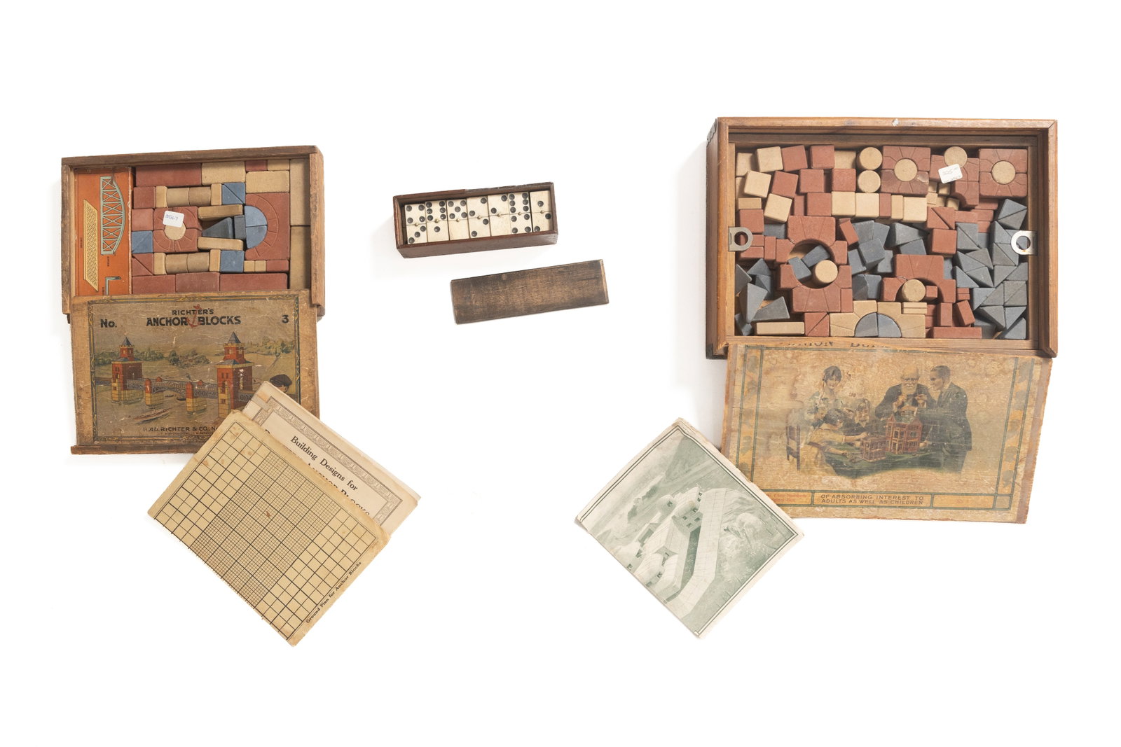 TWO BOXED SETS OF BLOCKS BY RICHTER & CO. AND A CASED SET OF DOMINOES. (1 of 15)