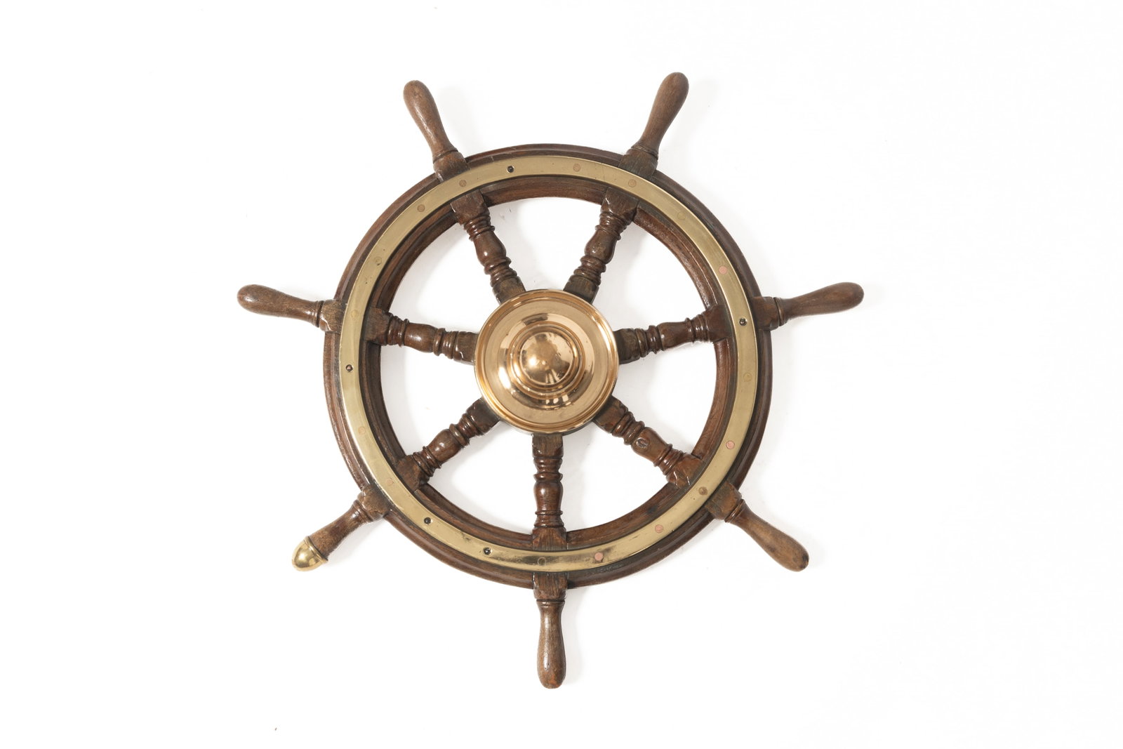 YACHT-SIZE PILOT WHEEL. (1 of 4)