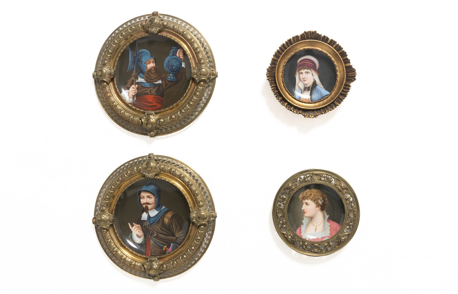 FOUR FRAMED PORTRAIT PLATES. (1 of 10)