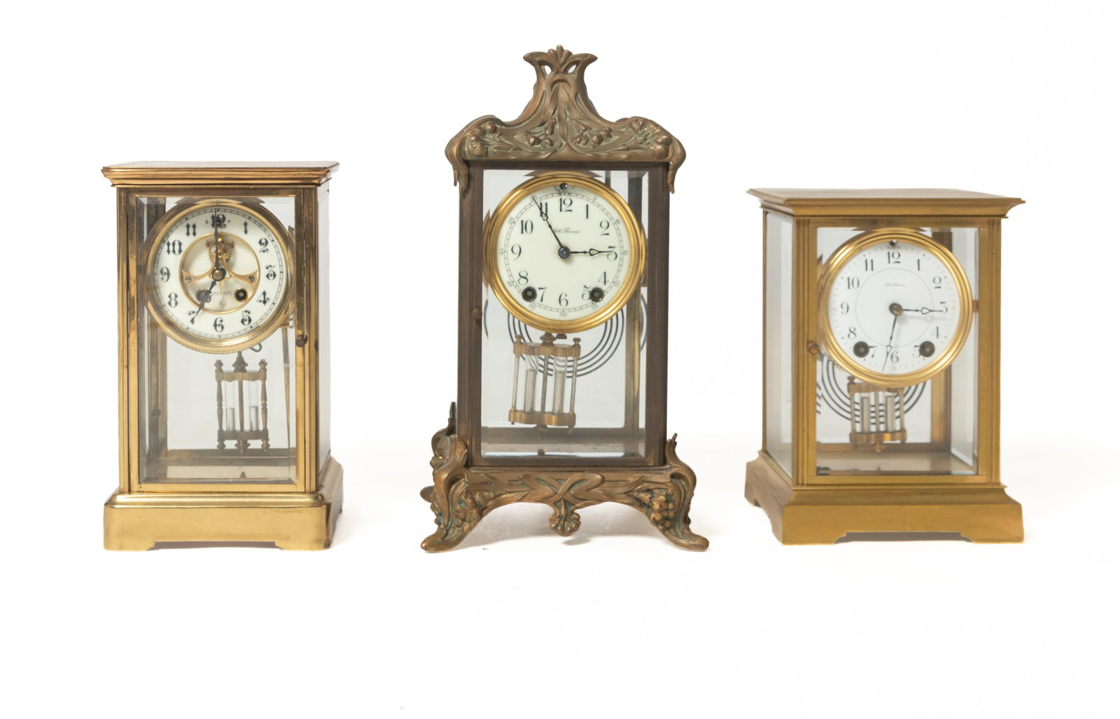 THREE MANTEL CLOCKS, INCLUDING SETH THOMAS AND WILLIAM GILBERT. (1 of 18)