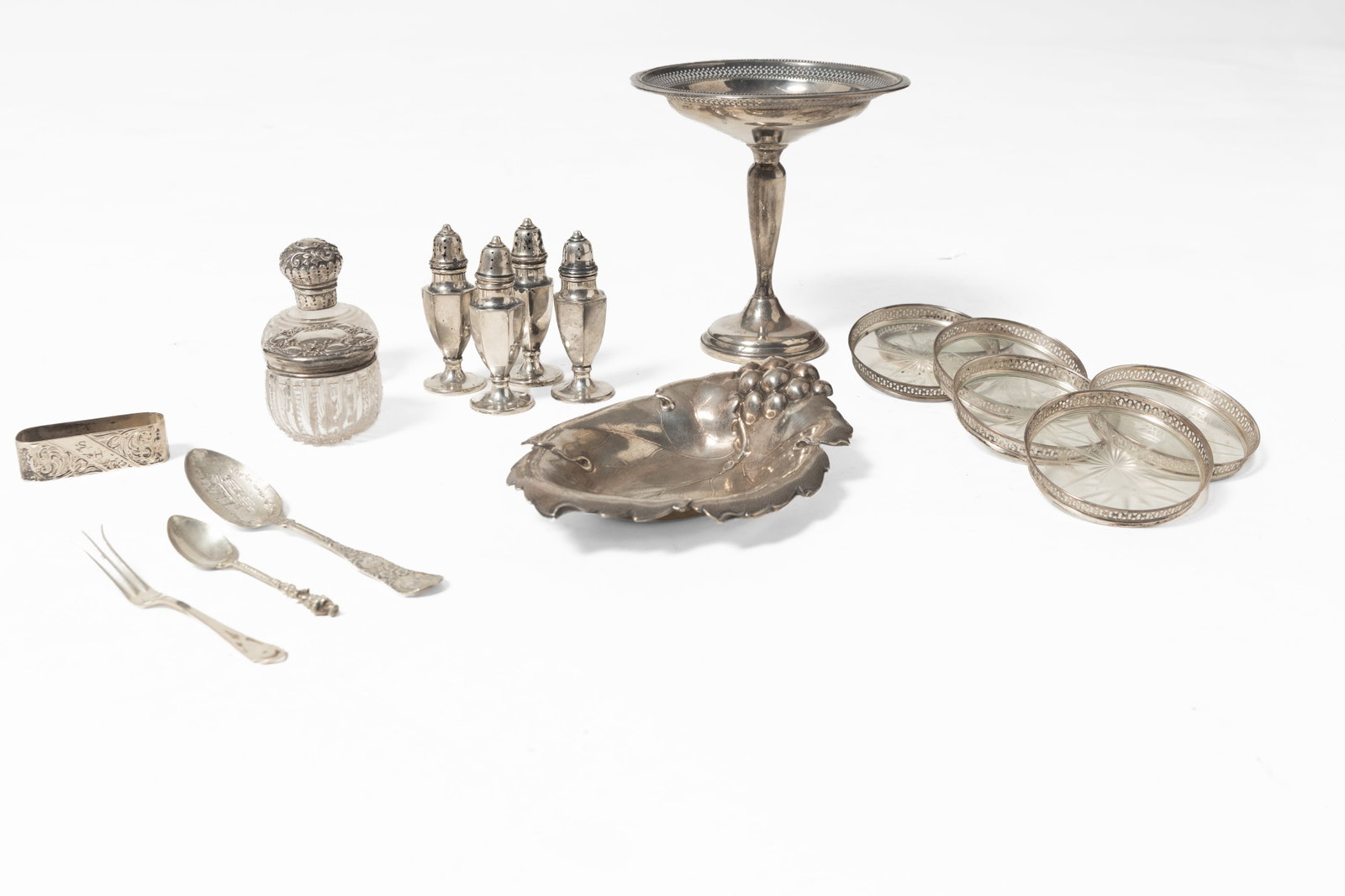 GROUP OF STERLING SILVER ITEMS. (1 of 6)