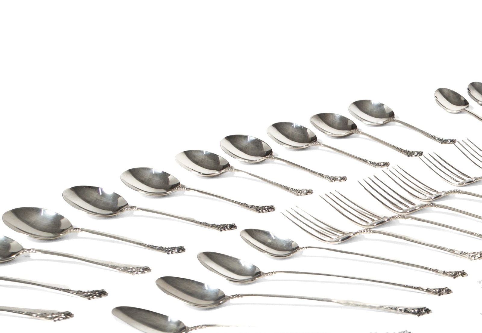 SET OF HEIRLOOM "DAMASK ROSE" STERLING SILVER FLATWARE. (1 of 13)