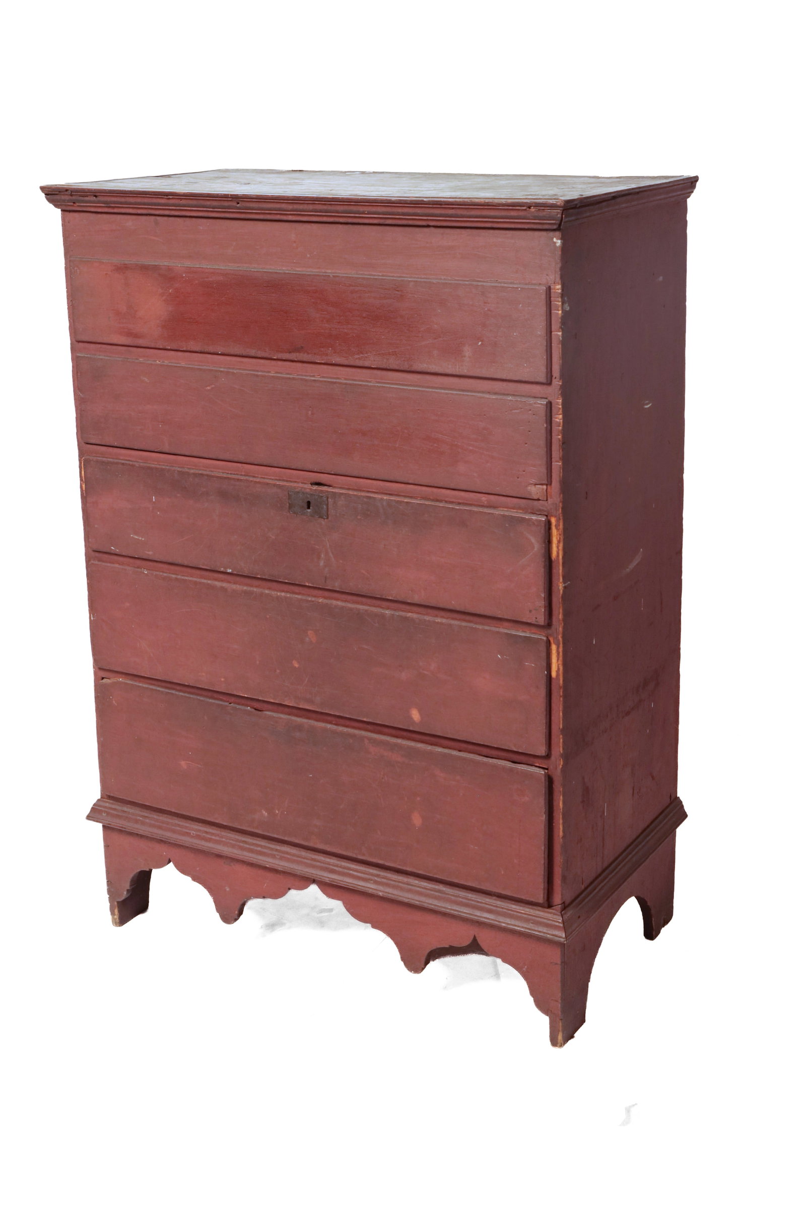 UNUSUAL AND FINE NEW ENGLAND QUEEN ANNE RED-PAINTED MULE CHEST. (1 of 6)