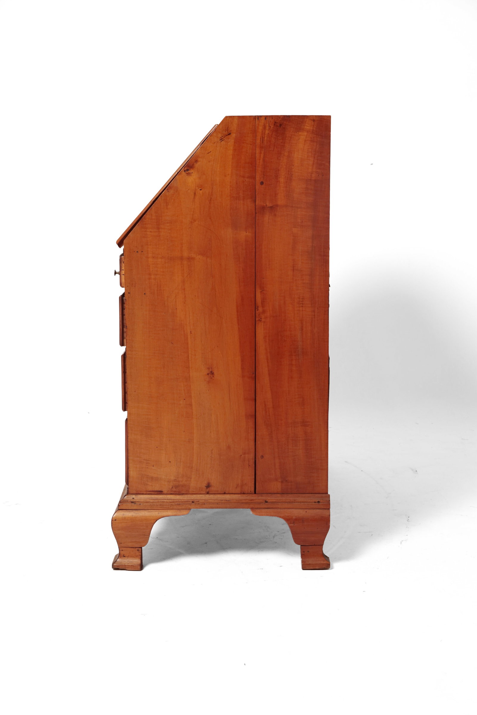 CHIPPENDALE SLANT-FRONT DESK. - 3