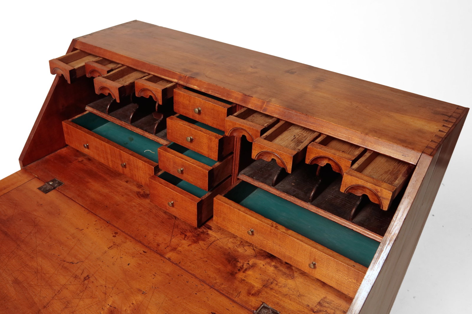 CHIPPENDALE SLANT-FRONT DESK. - 8