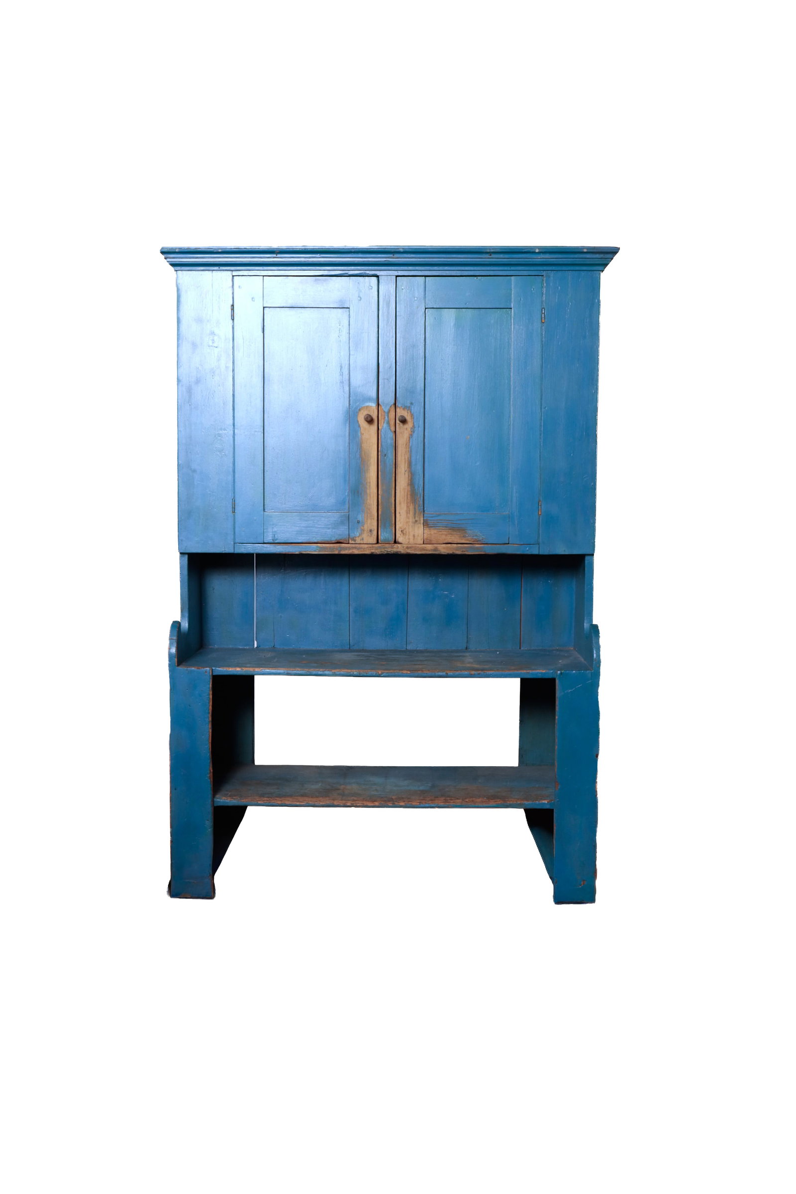 UNUSUAL NEW ENGLAND BUCKET BENCH WITH CUPBOARD TOP IN OLD BLUE PAINT. (1 of 6)