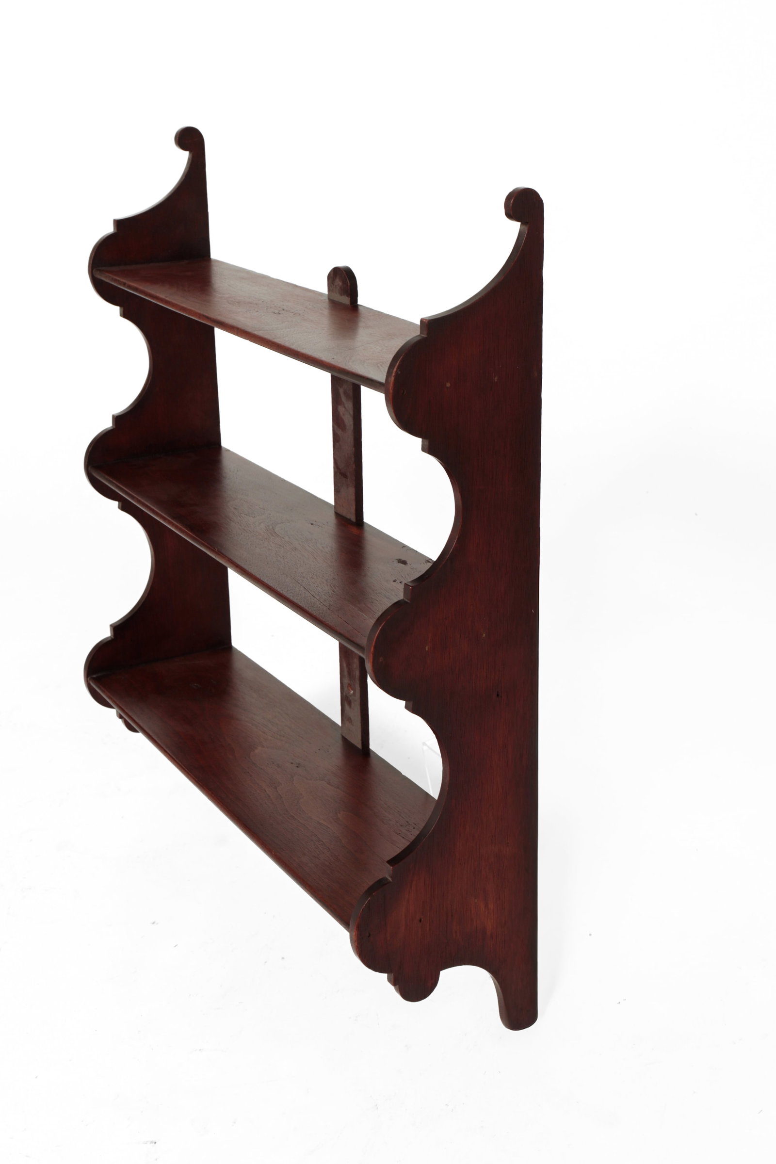 SET OF HANGING SHELVES. (1 of 7)