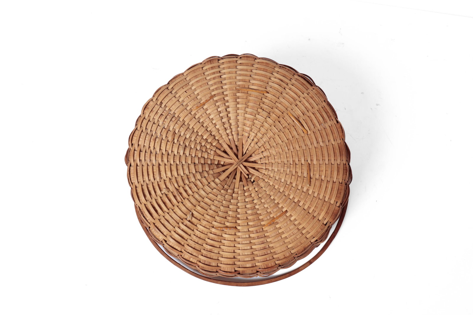 SWING HANDLED WOVEN SPLINT PIE BASKET. - 6