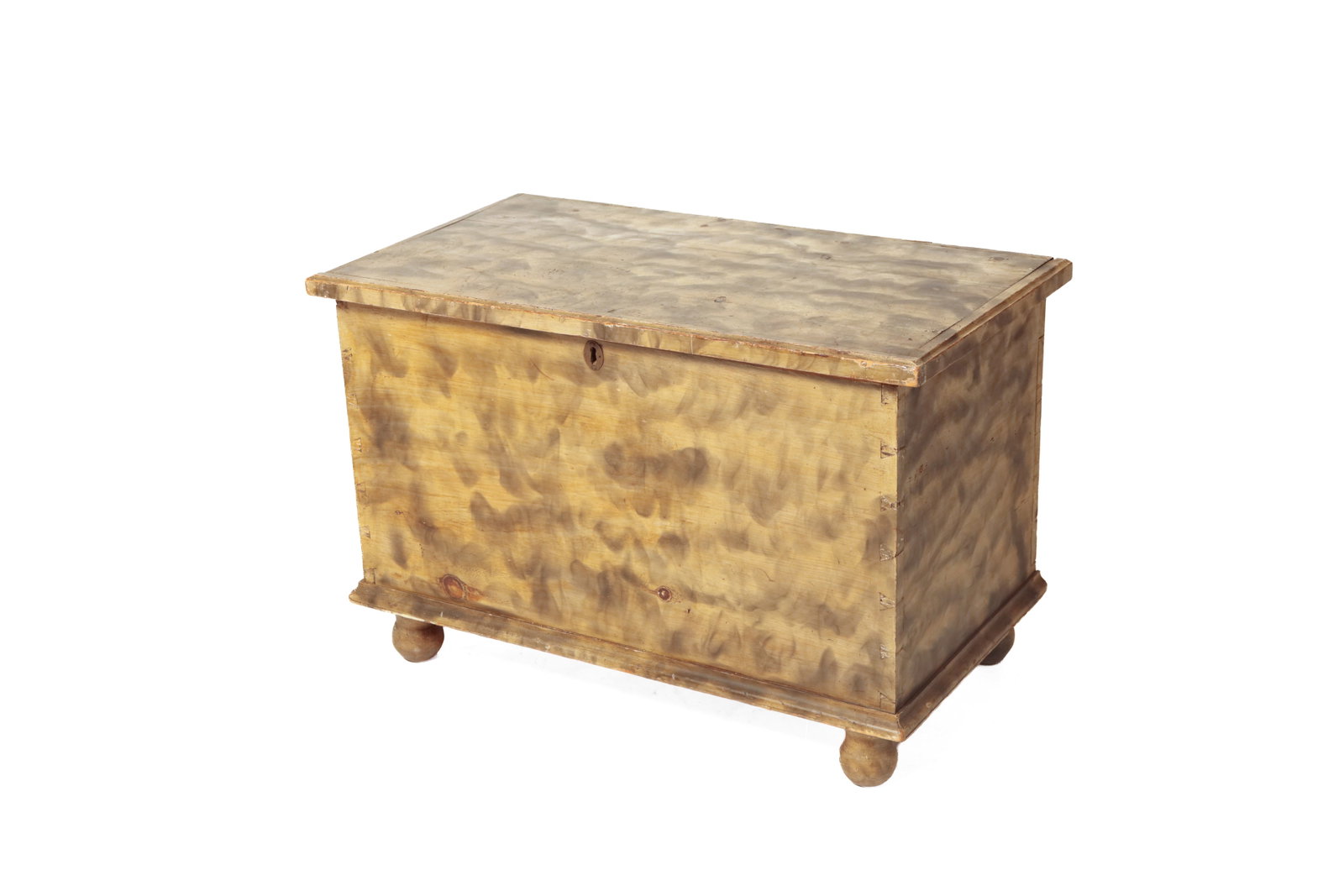 COUNTRY EMPIRE BLANKET CHEST WITH ORIGINAL SMOKED PAINT DECORATION. (1 of 10)