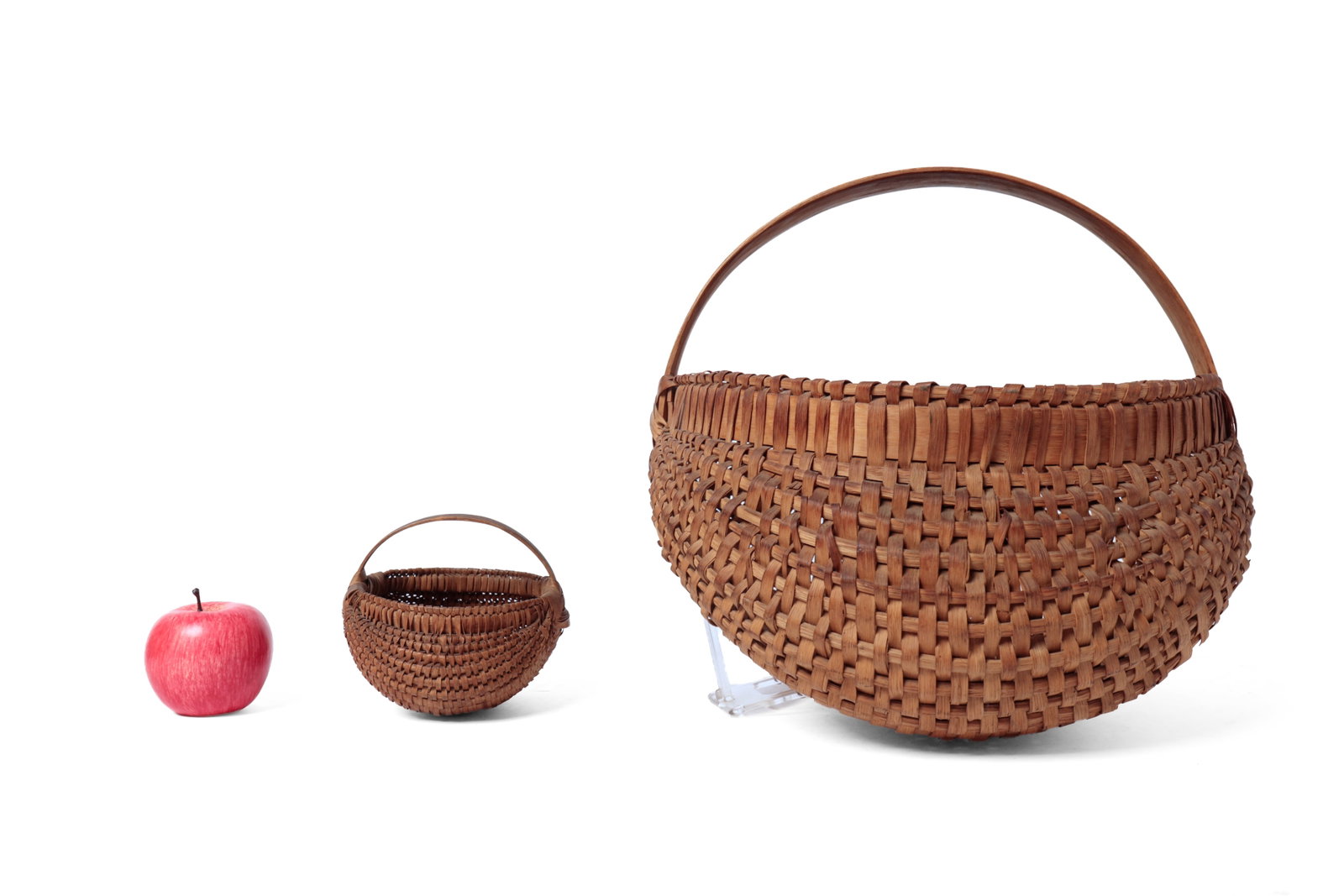 TWO WOVEN SPLINT BUTTOCKS BASKETS. - 3