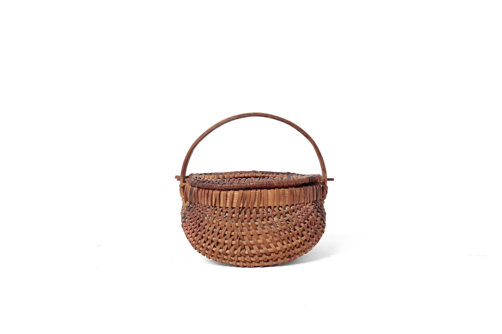 TWO LIDDED BASKETS. - 14