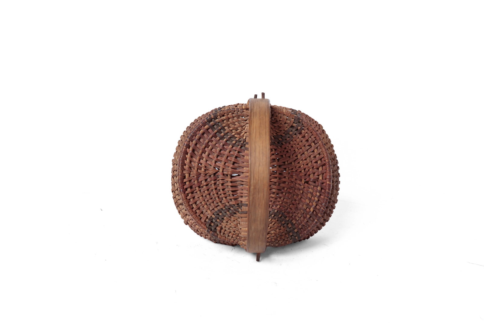 TWO LIDDED BASKETS. - 15